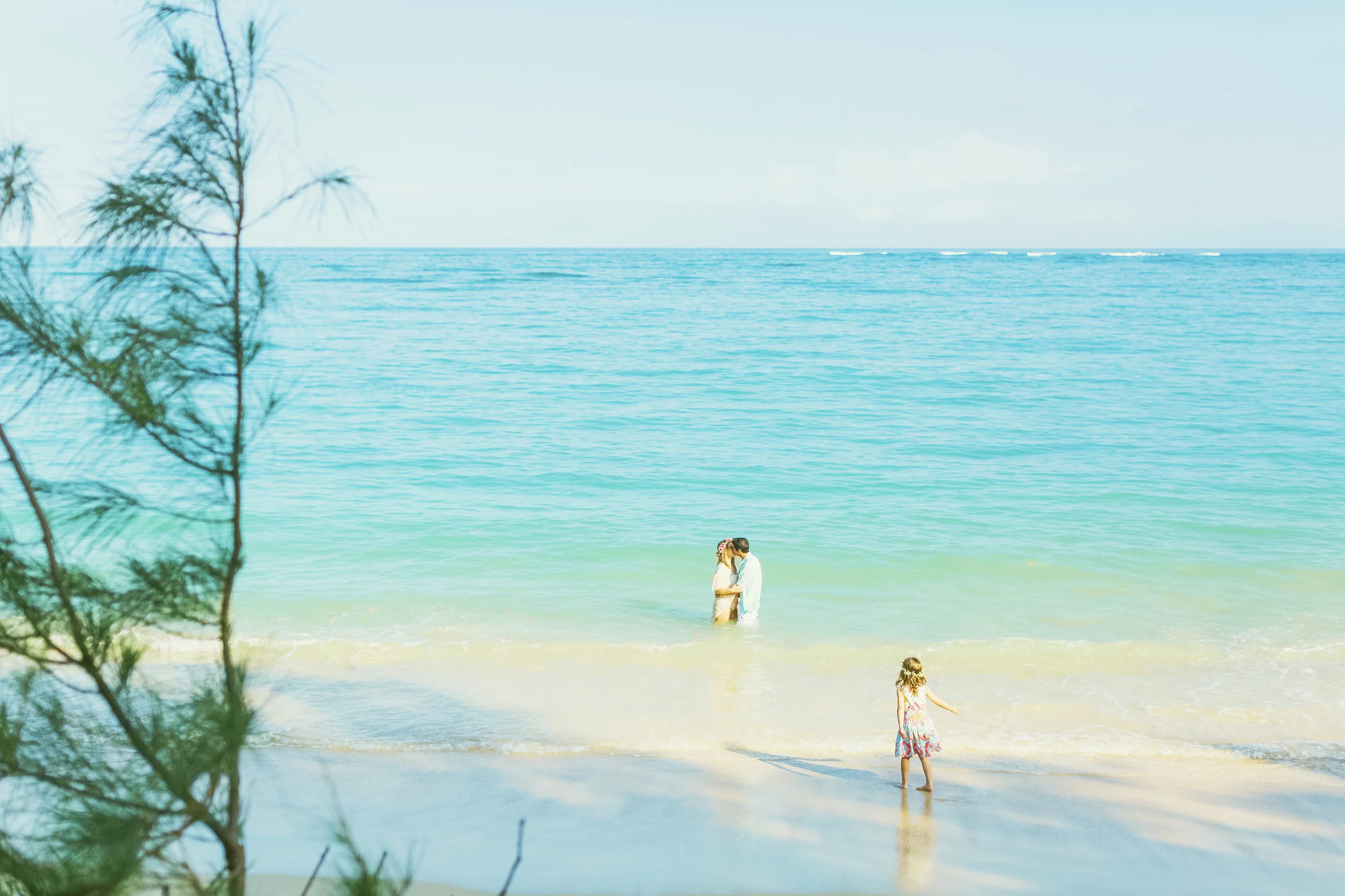 angie-diaz-photography-maui-family-maternity-kanaha-beach-20.jpeg