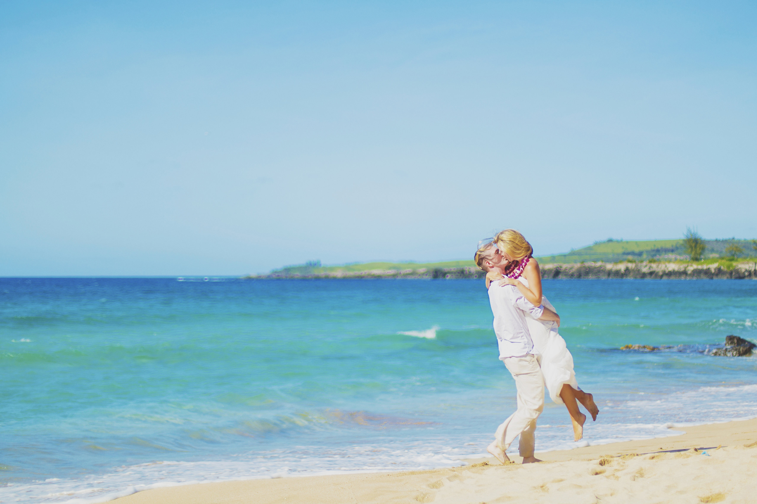 angie-diaz-photography-maui-honeymoon-hawaii-elopement-13.jpg