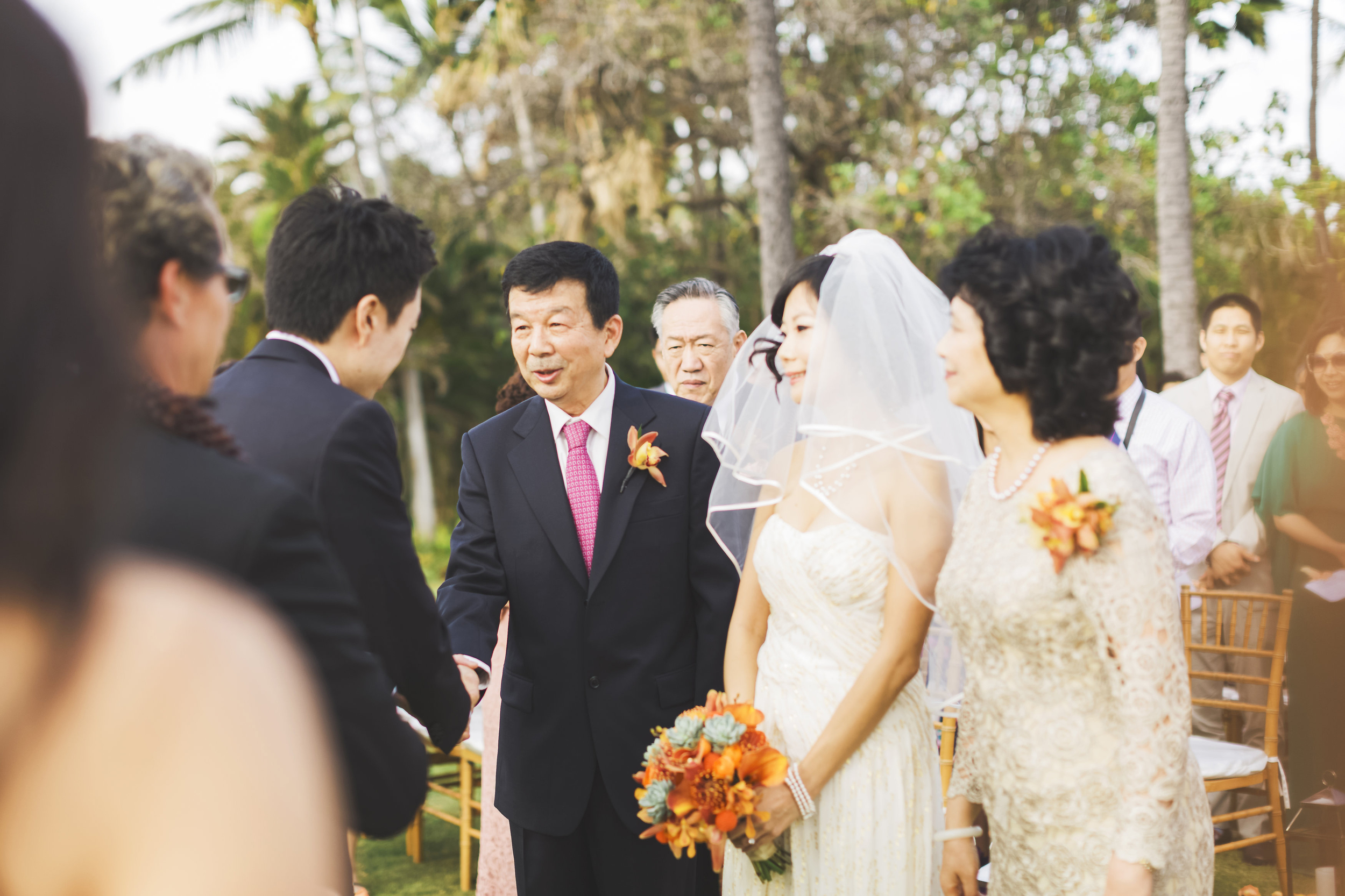 angie-diaz-photography-oahu-wedding-lanikuhonoa-shenshen-marshall-28.jpg