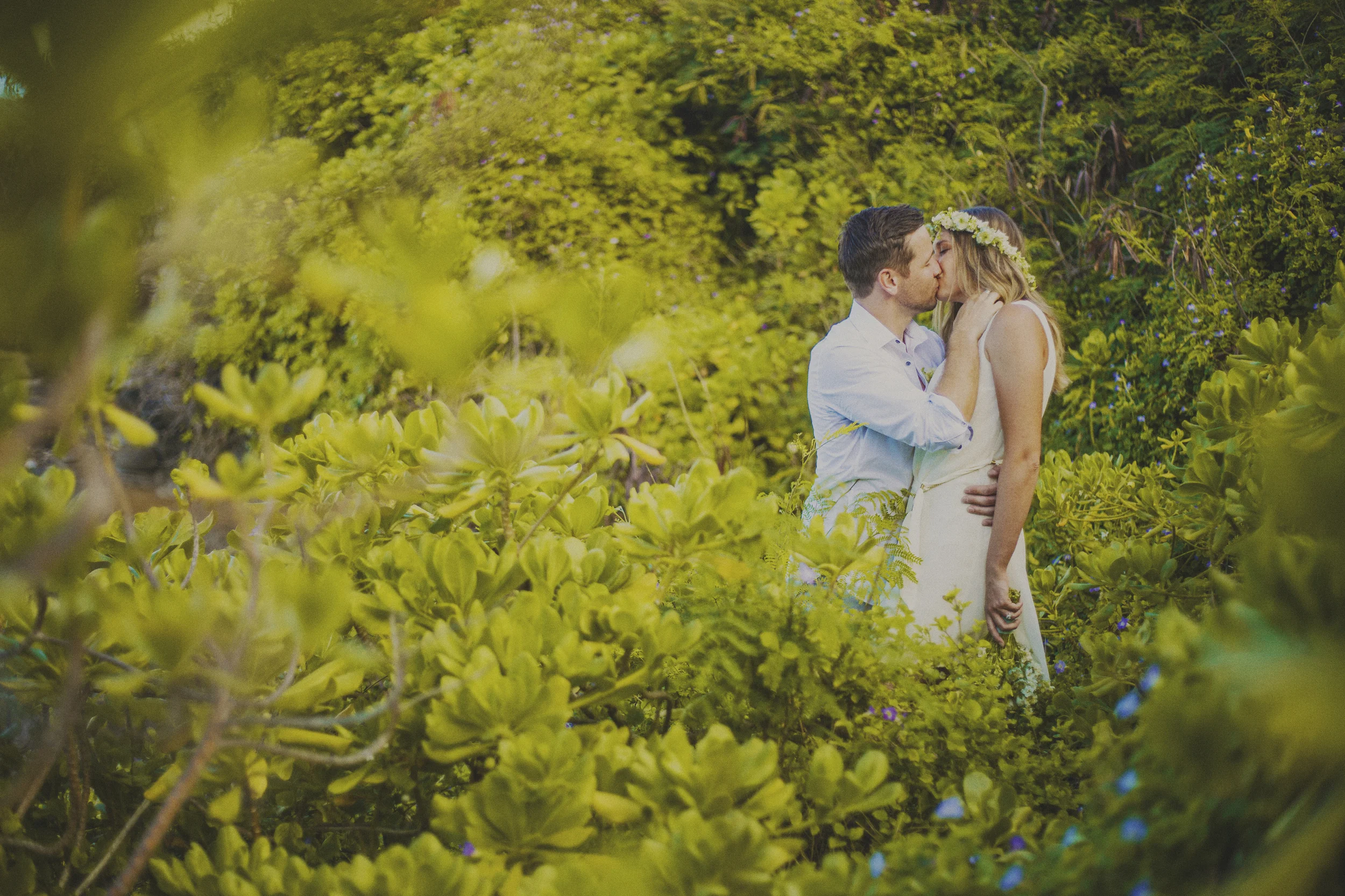 angie-diaz-photography-maui-elopement-oneloa-ironwoods-beach-23.jpg