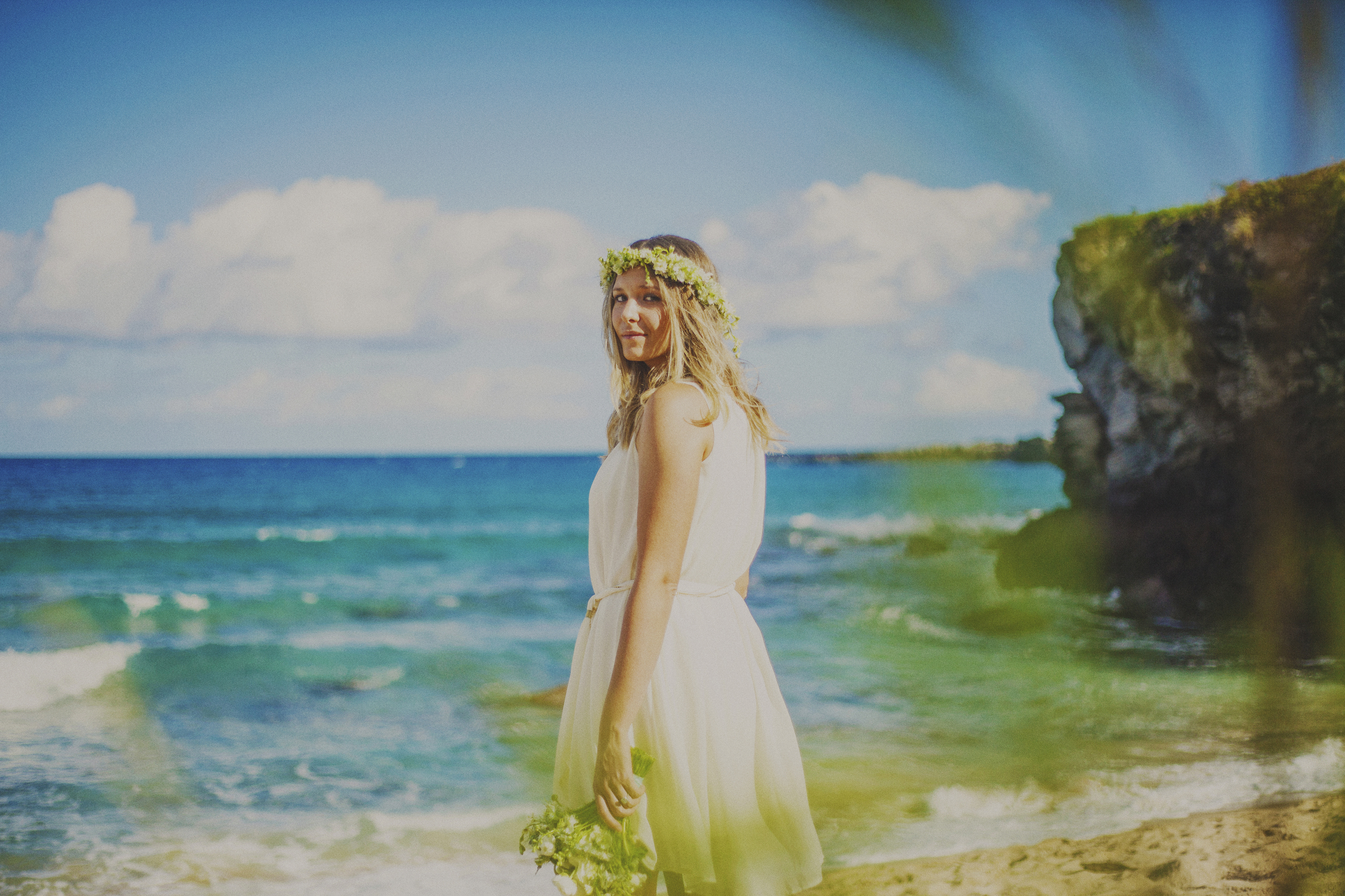 angie-diaz-photography-maui-elopement-oneloa-ironwoods-beach-24.jpg