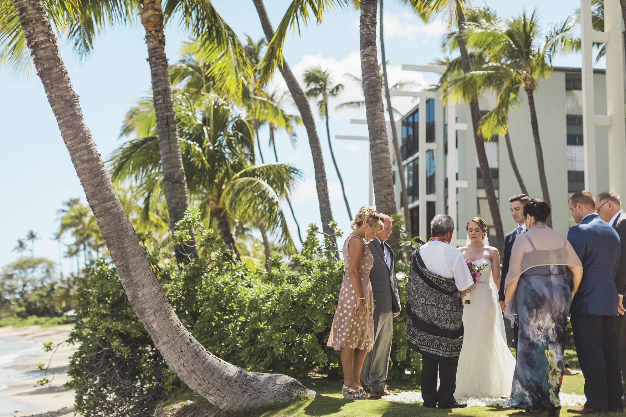 Hawaii destination beach Wedding Photographer_133.jpg