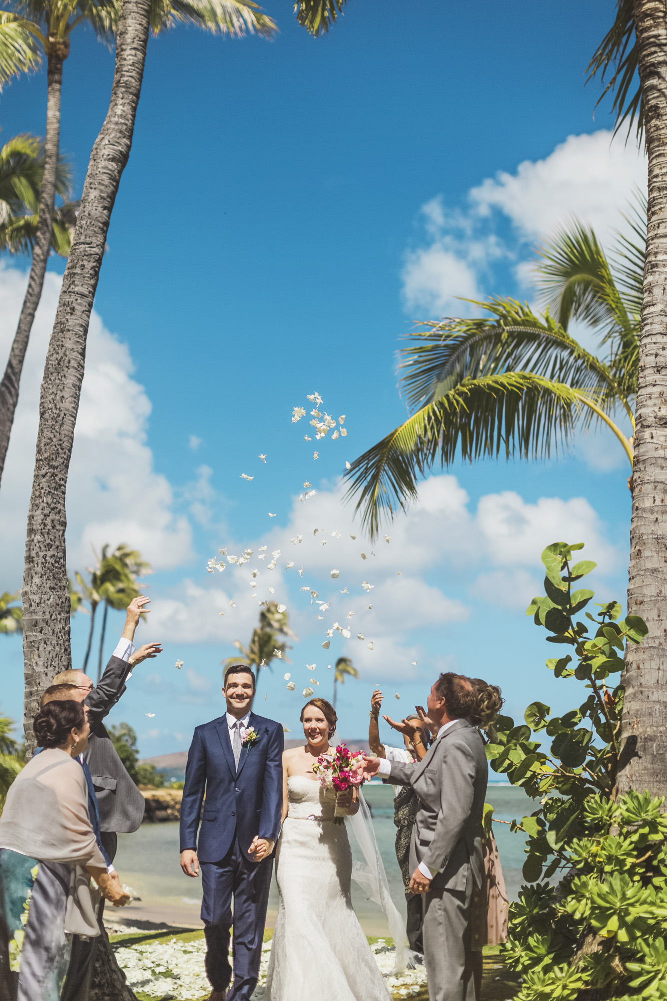 Hawaii destination beach Wedding Photographer_143.jpg