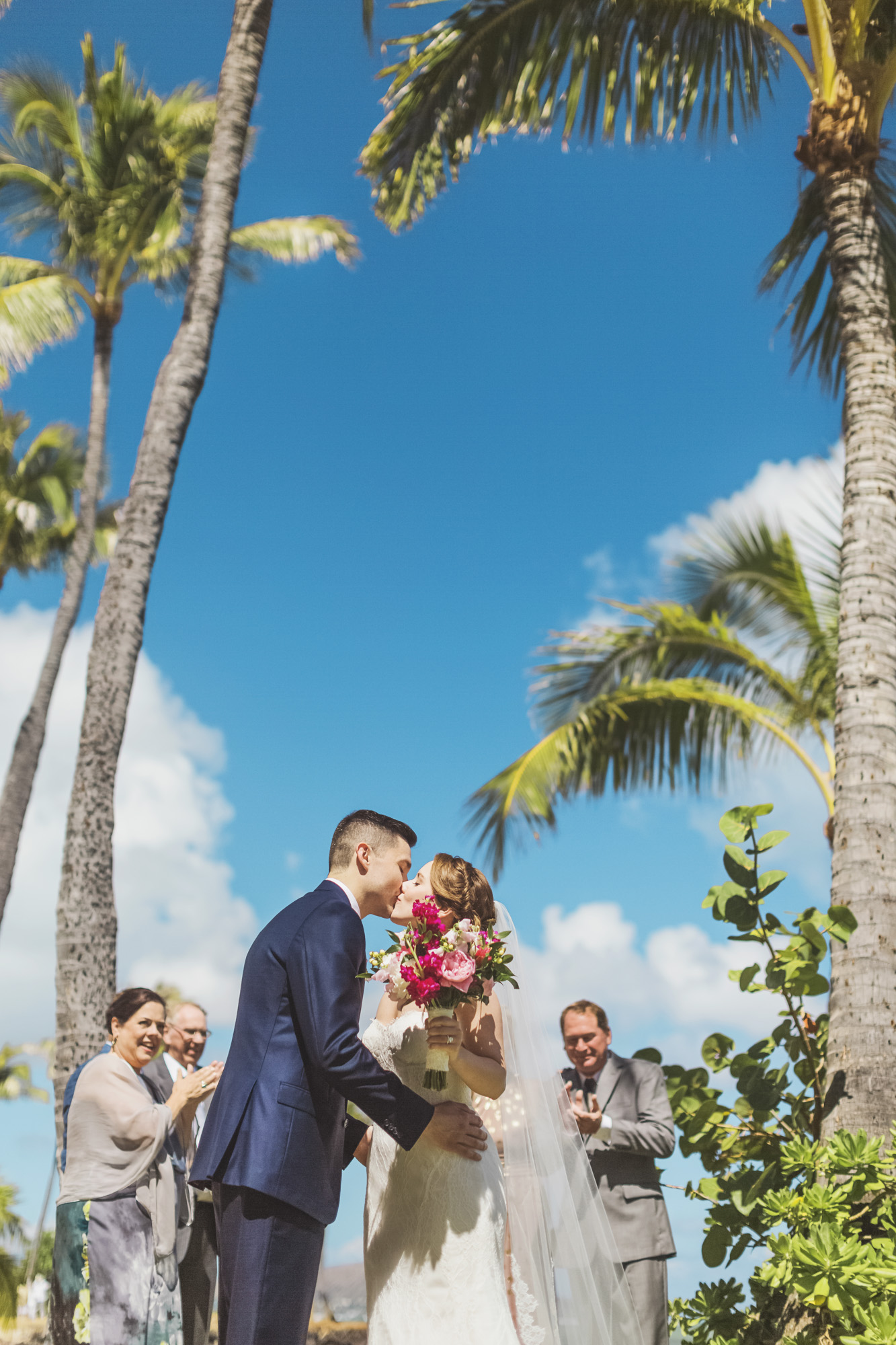 Hawaii destination beach Wedding Photographer_144.jpg