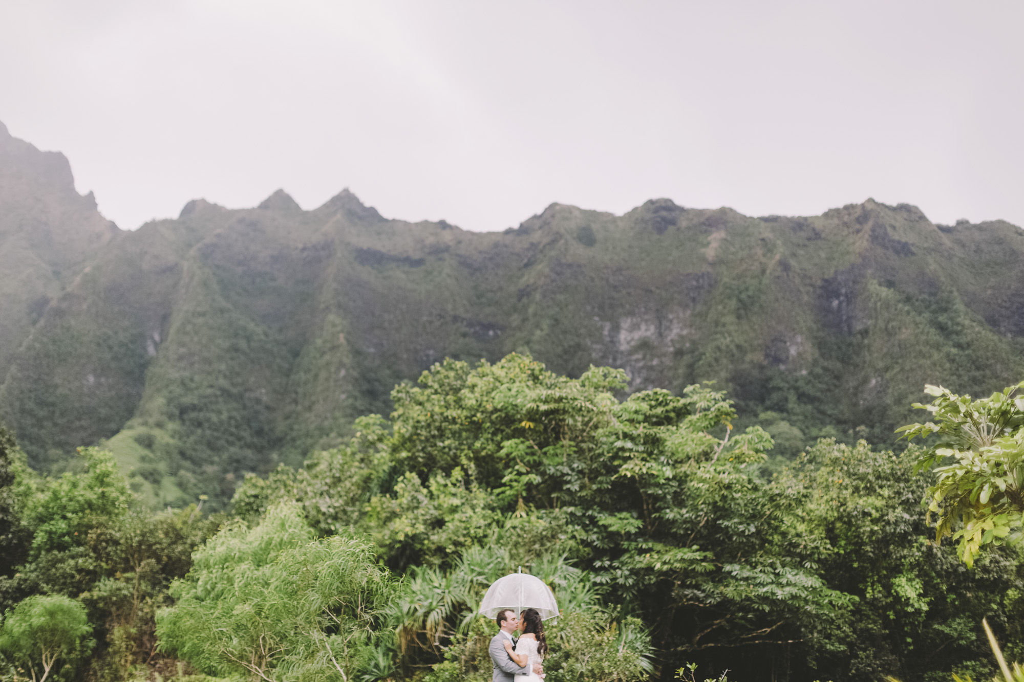 Hawaii destination beach Wedding Photographer_139.jpg