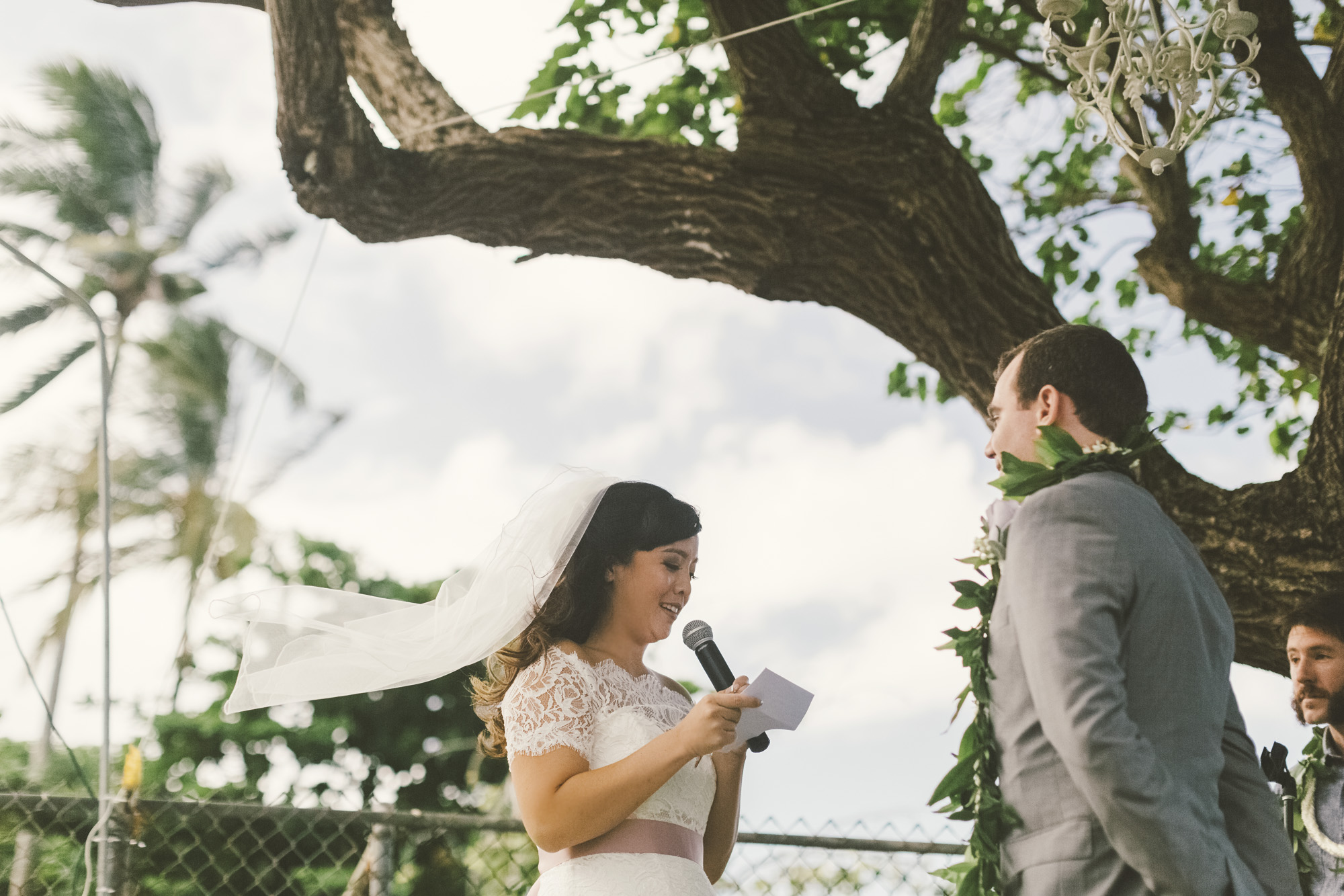 Hawaii destination beach Wedding Photographer_95.jpg