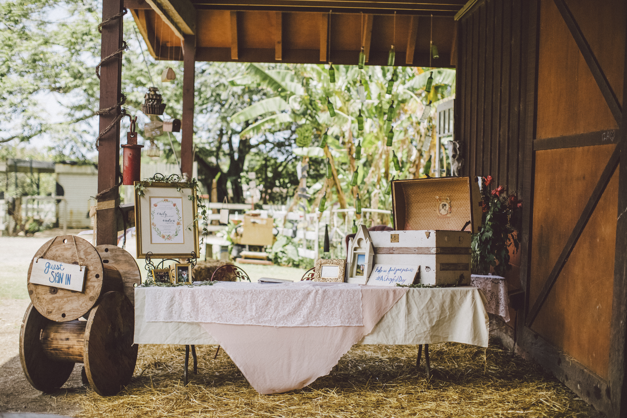 angie-diaz-photography-oahu-hawaii-wedding-tradewinds-ranch-44.jpg