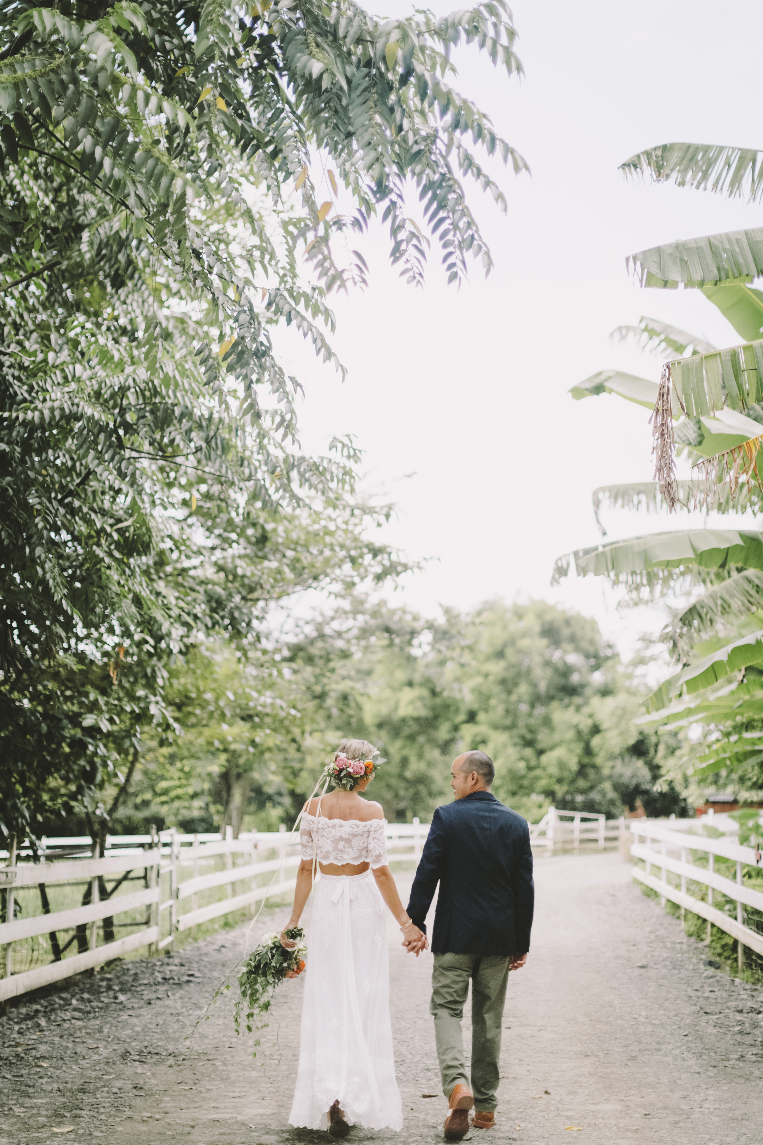 angie-diaz-photography-oahu-hawaii-wedding-tradewinds-ranch-68.jpg