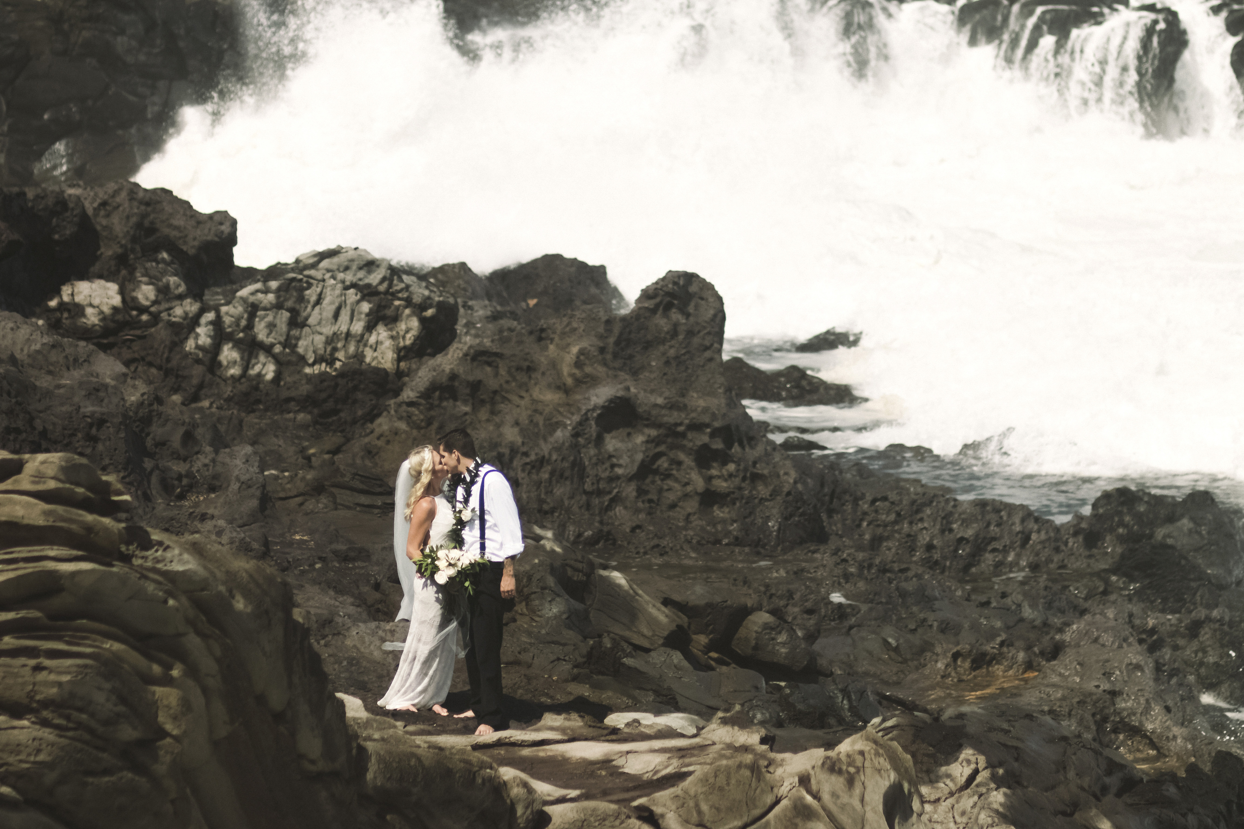 angie-diaz-photography-hawaii-wedding-43.jpg