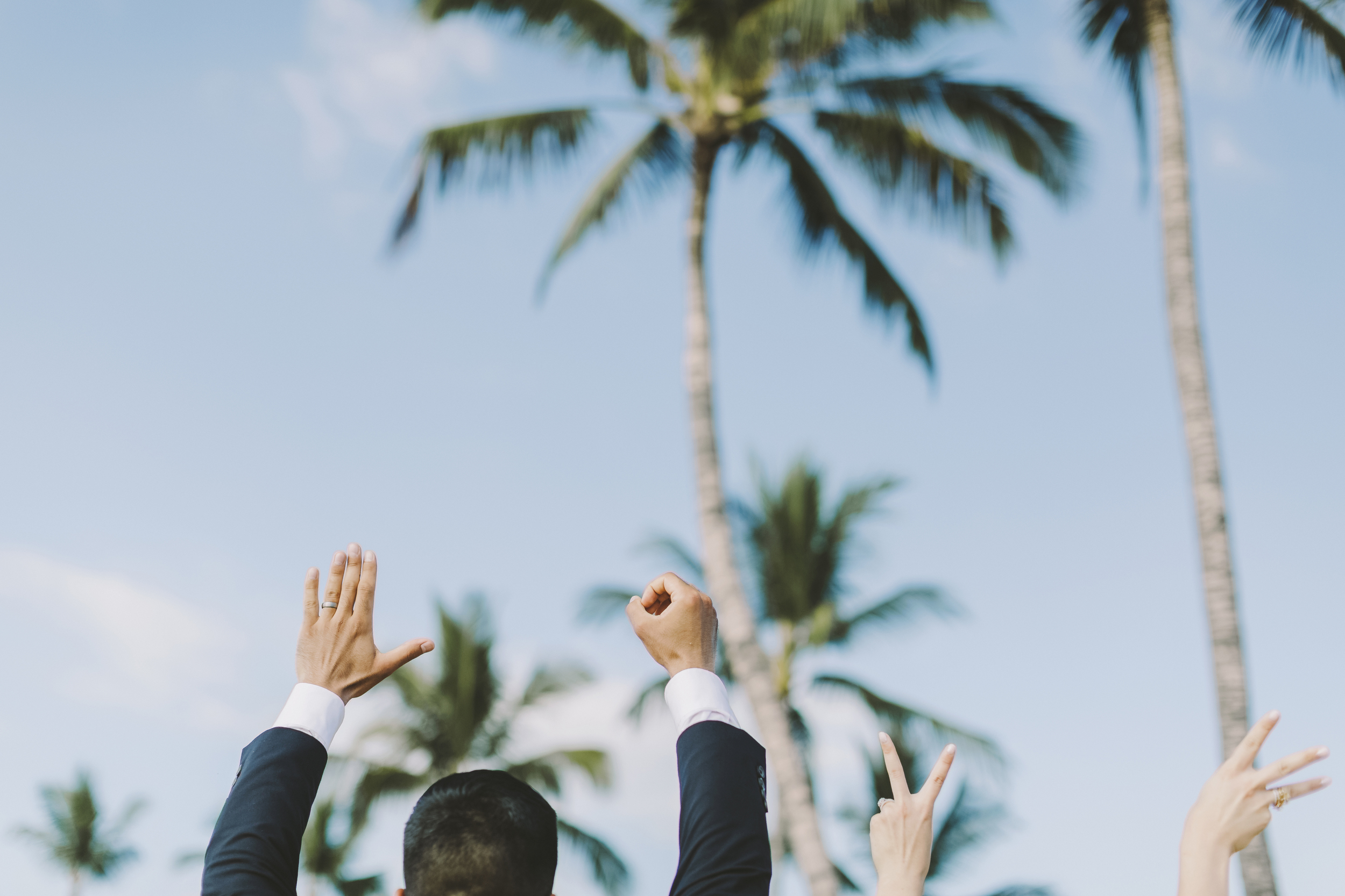 angie-diaz-photography-mokapu-beach-maui-elopement-3.jpg