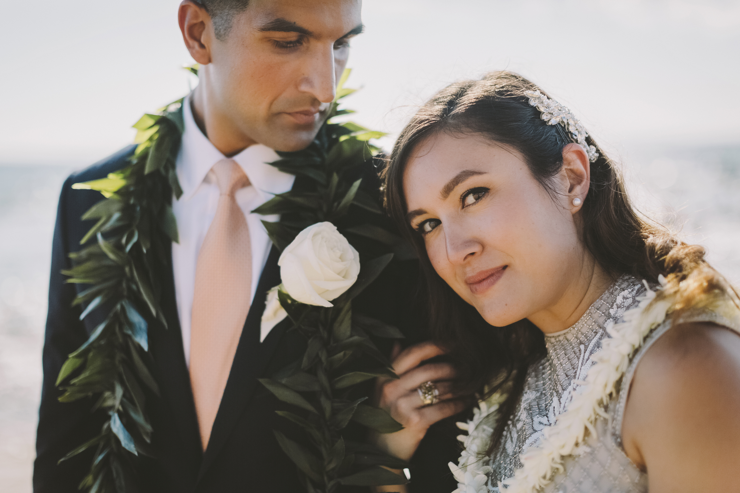 angie-diaz-photography-mokapu-beach-maui-elopement-43.jpg