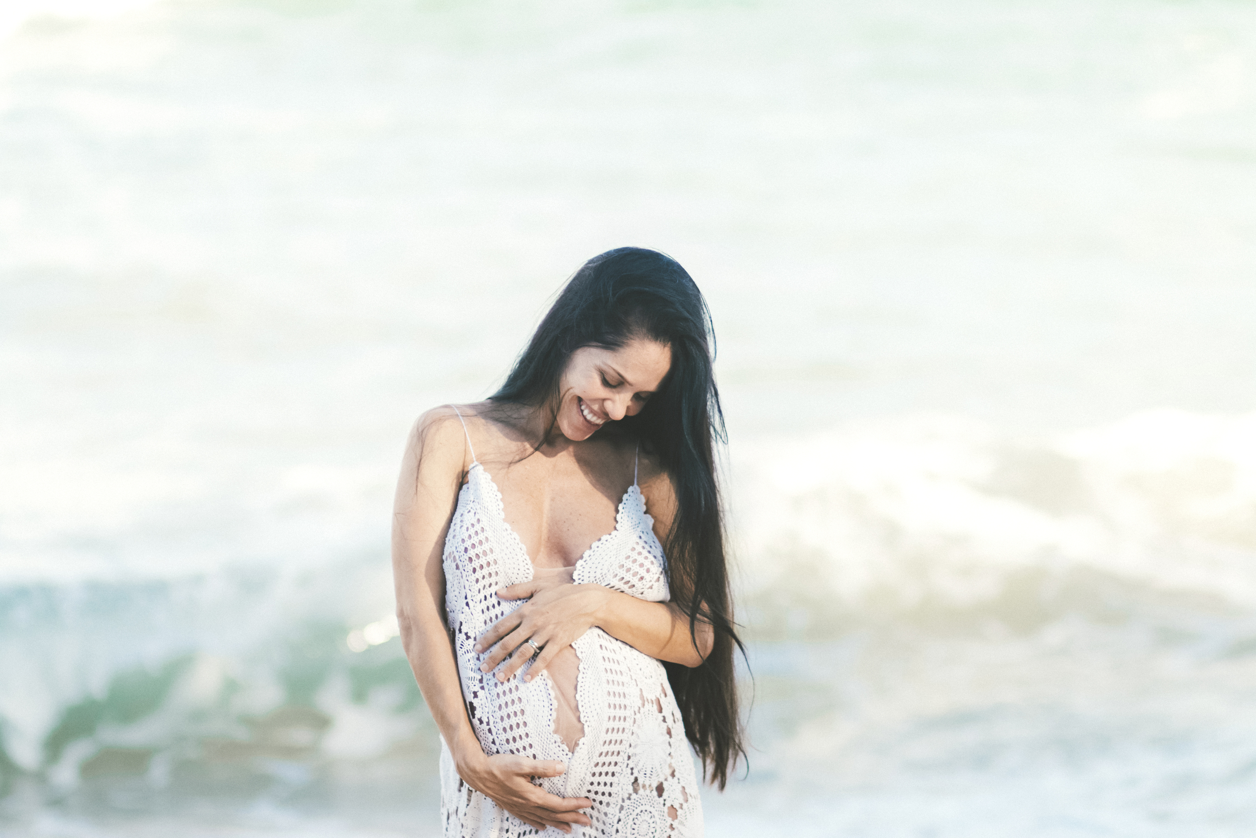 angie-diaz-photography-maui-maternity-twins-11.jpg