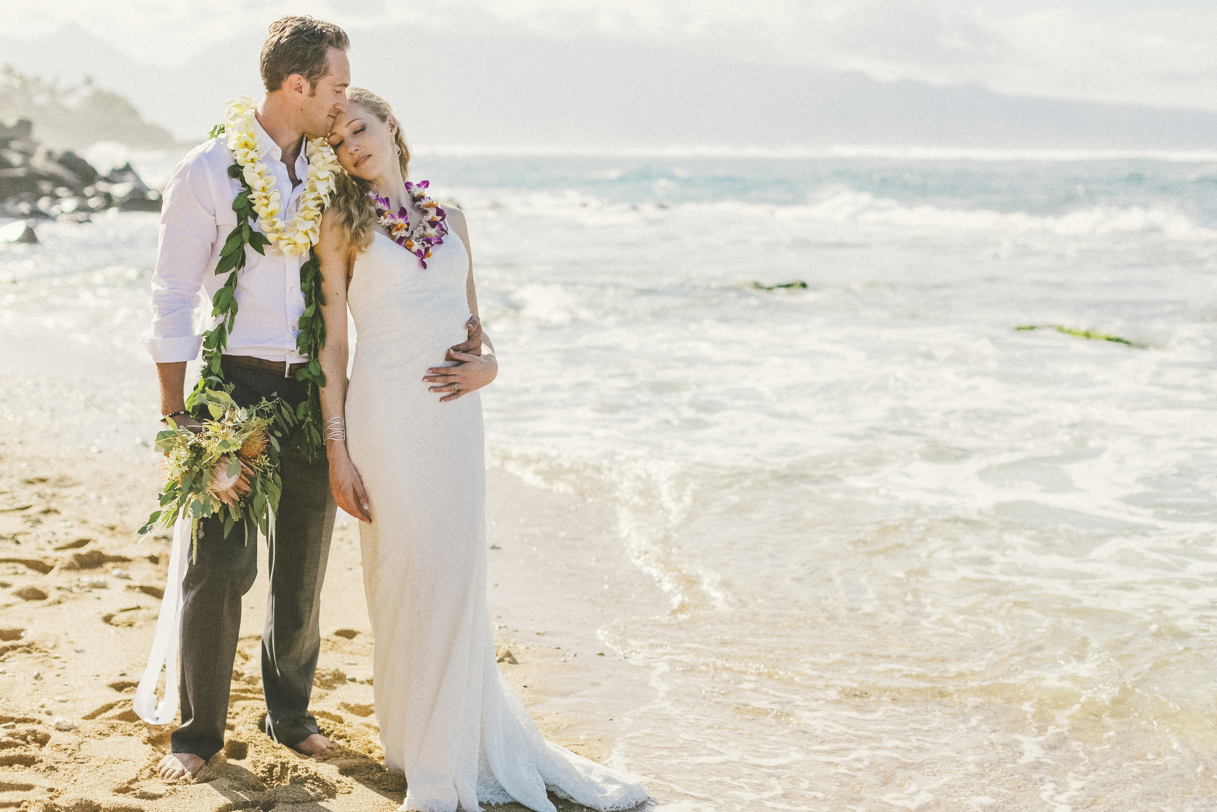 angie-diaz-photography-maui-wedding-83.jpg