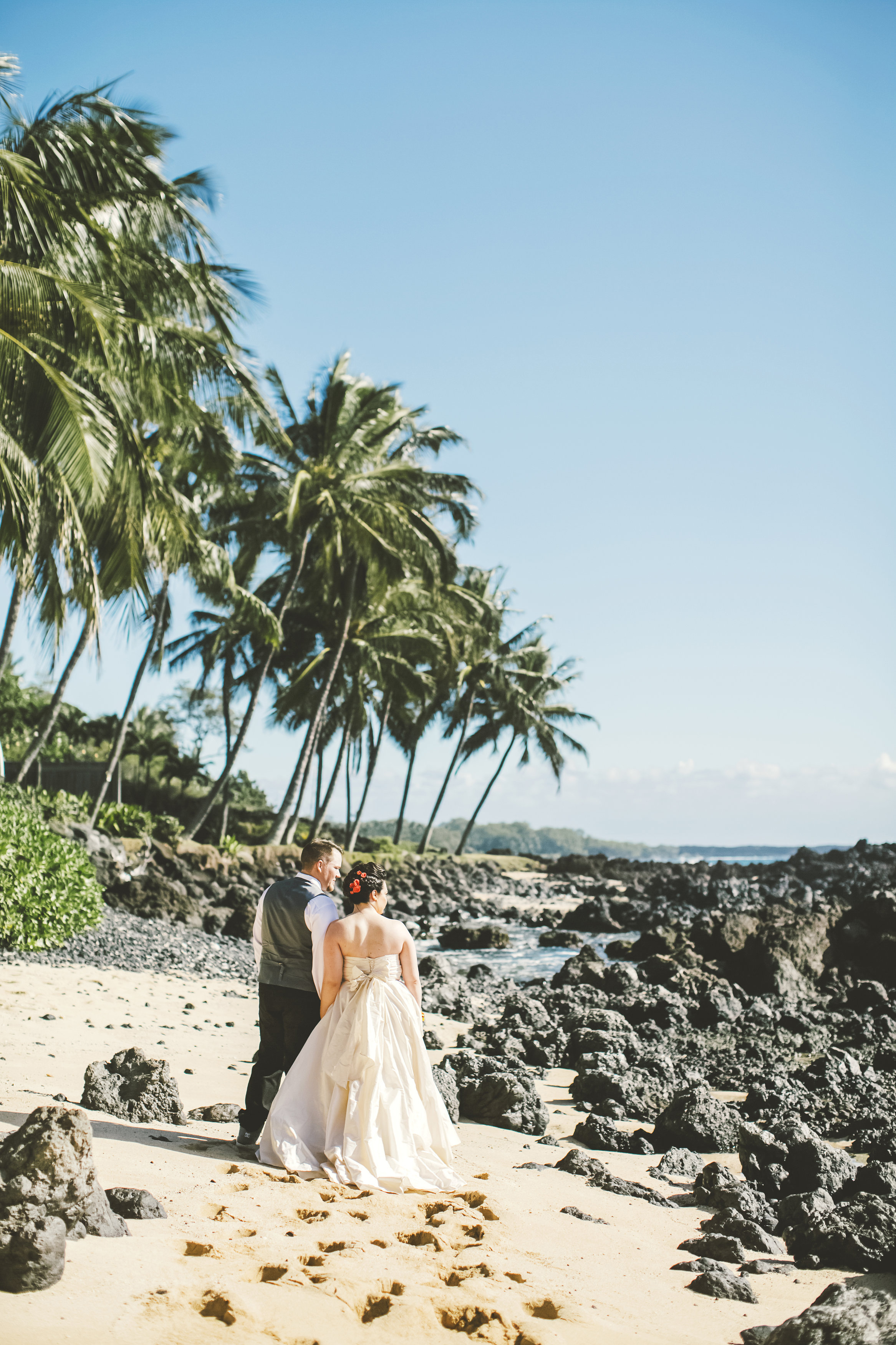 angie-diaz-photography-maui-elopement-32.jpg