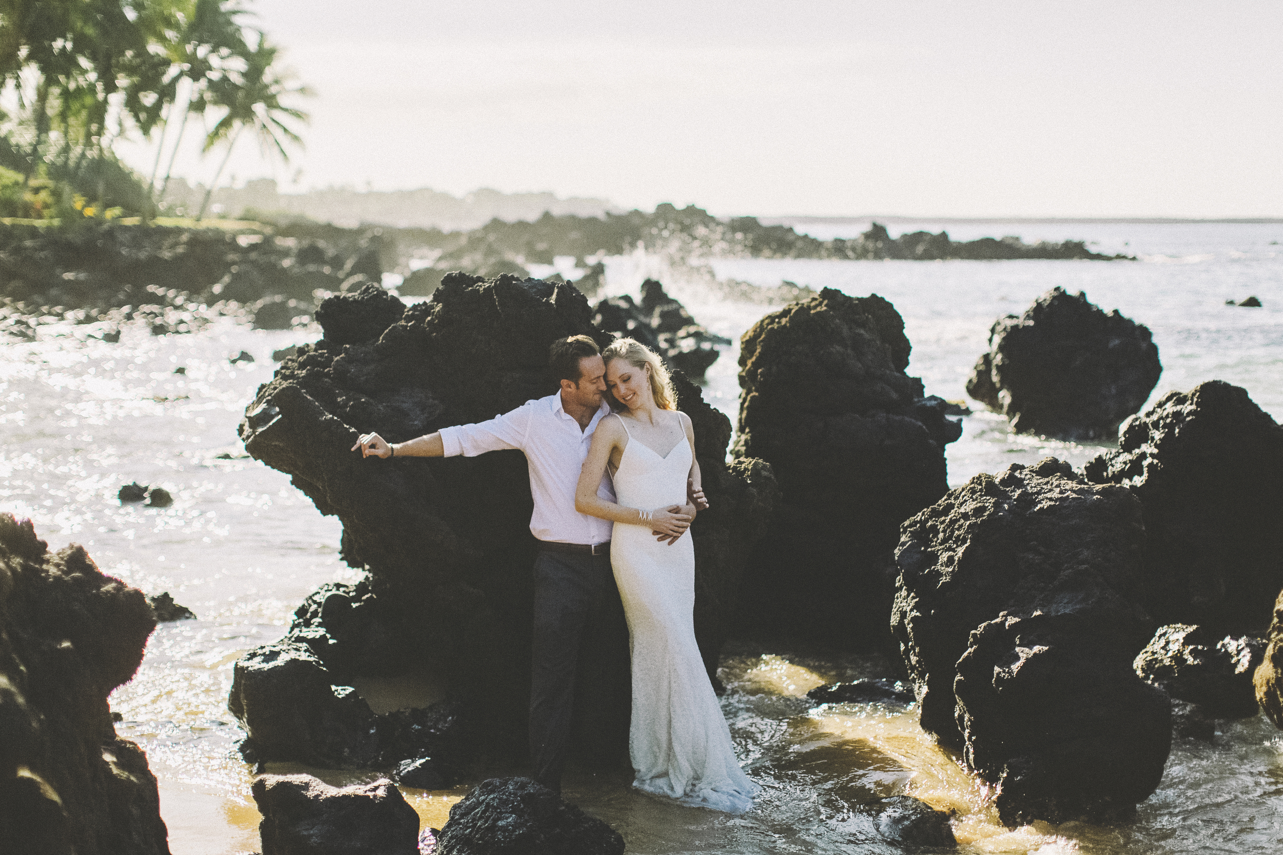 angie-diaz-photography-maui-trash-the-dress-9.jpg