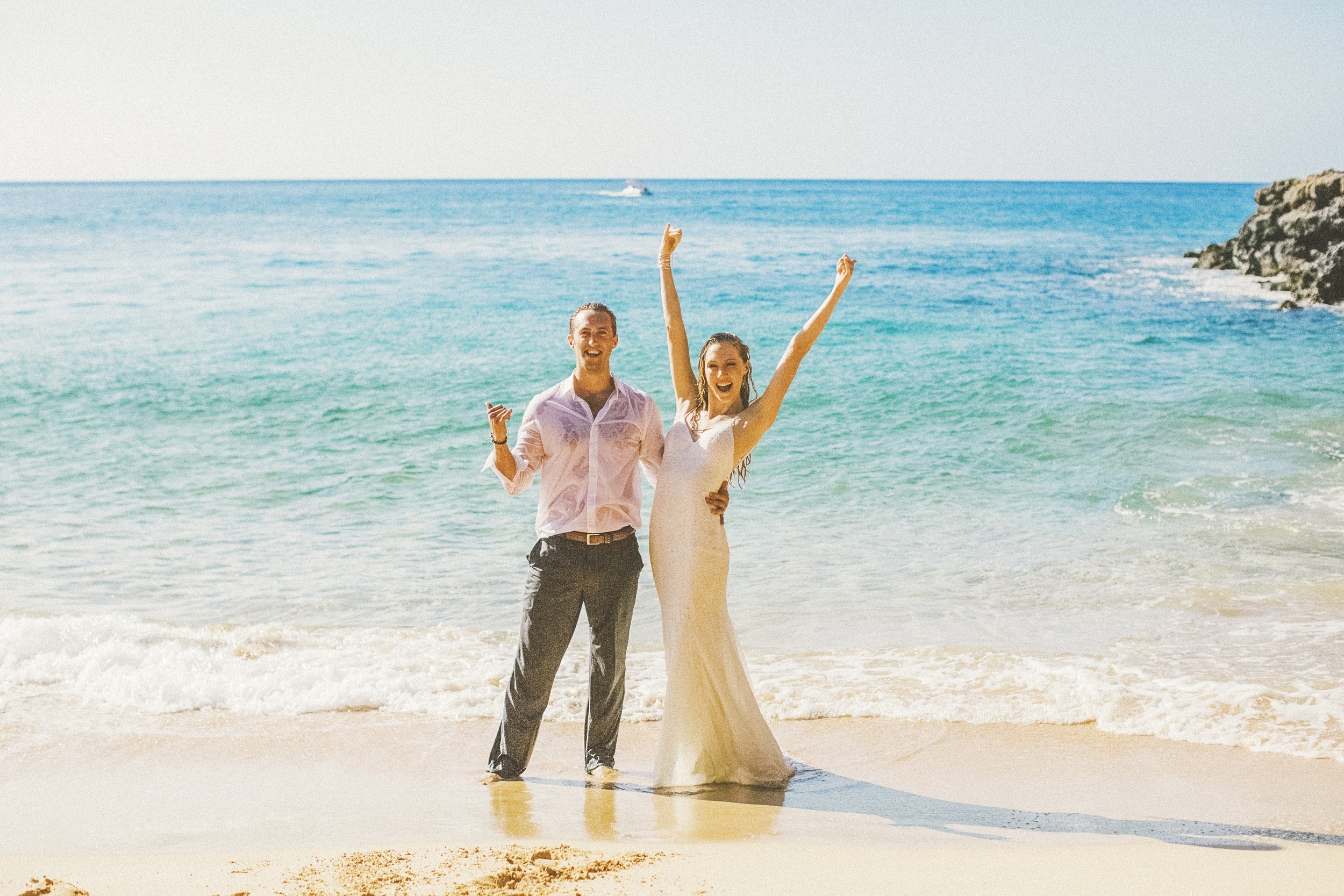 angie-diaz-photography-maui-trash-the-dress-40.jpg