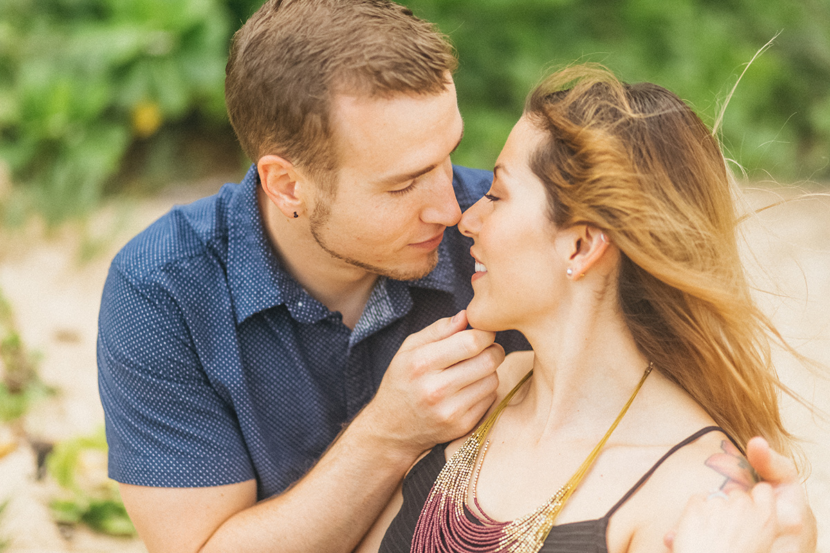 honeynmooners close up portrait shoot