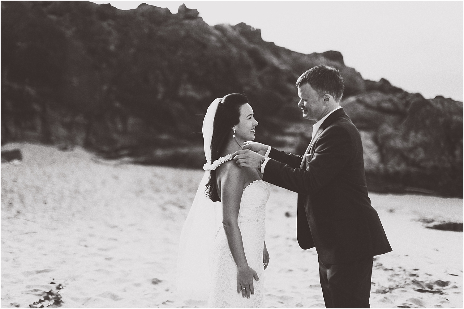 angie-diaz-photography-maui-wedding-ironwoods-beach_0025.jpg