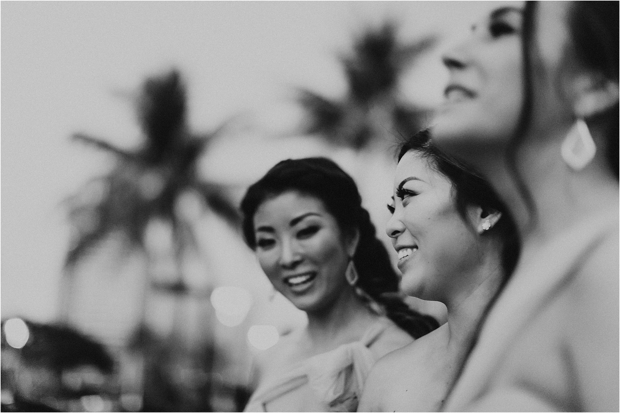 angie-diaz-photography-modern-honolulu-oahu-destination-wedding_0096.jpg