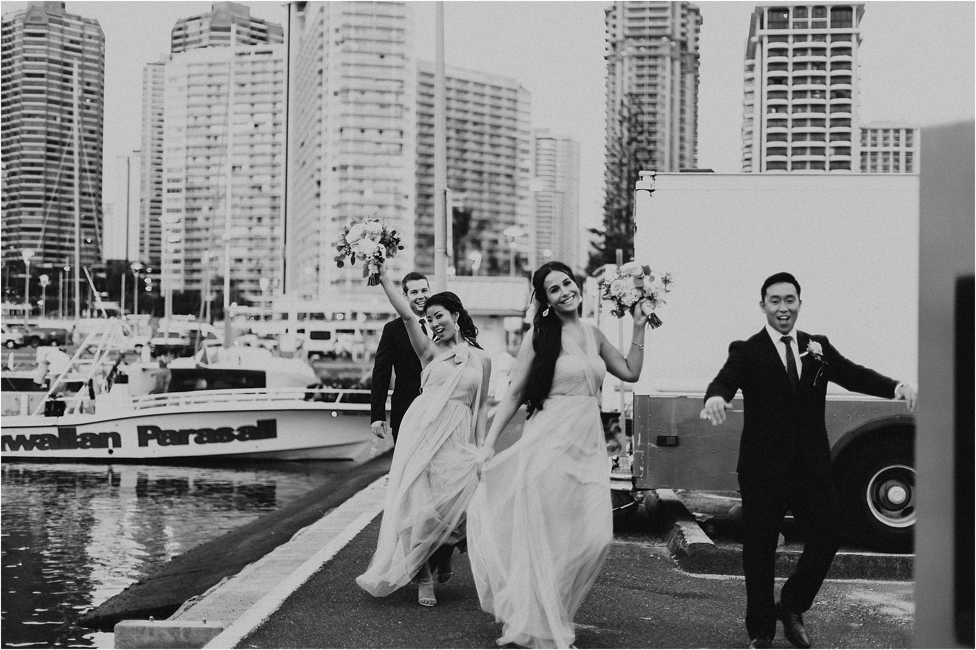 angie-diaz-photography-modern-honolulu-oahu-destination-wedding_0101.jpg