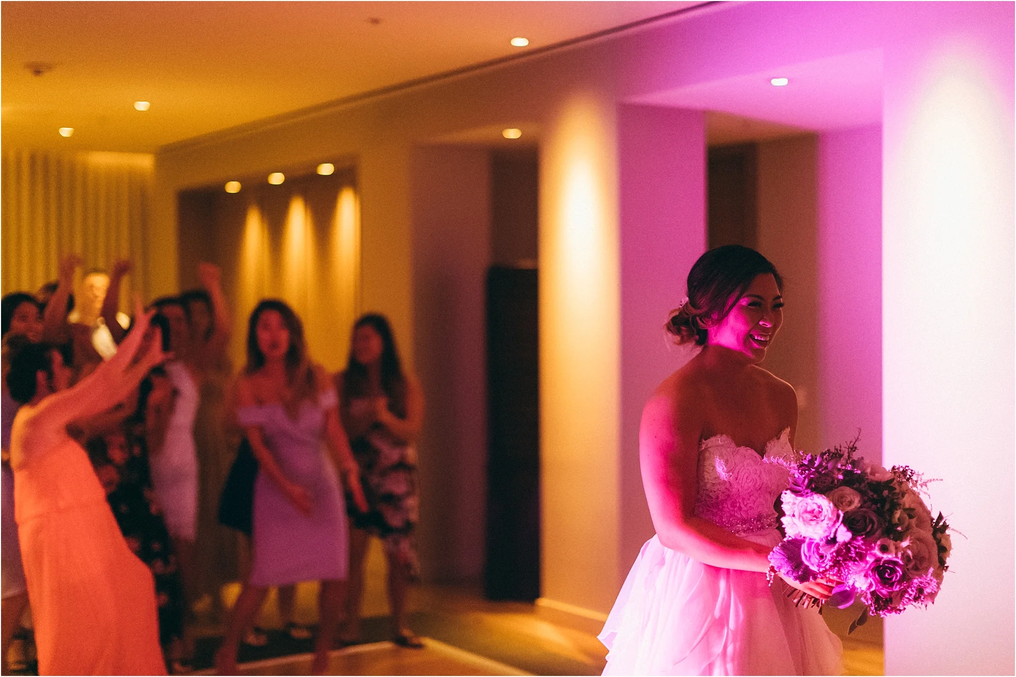 angie-diaz-photography-modern-honolulu-oahu-destination-wedding_0138.jpg