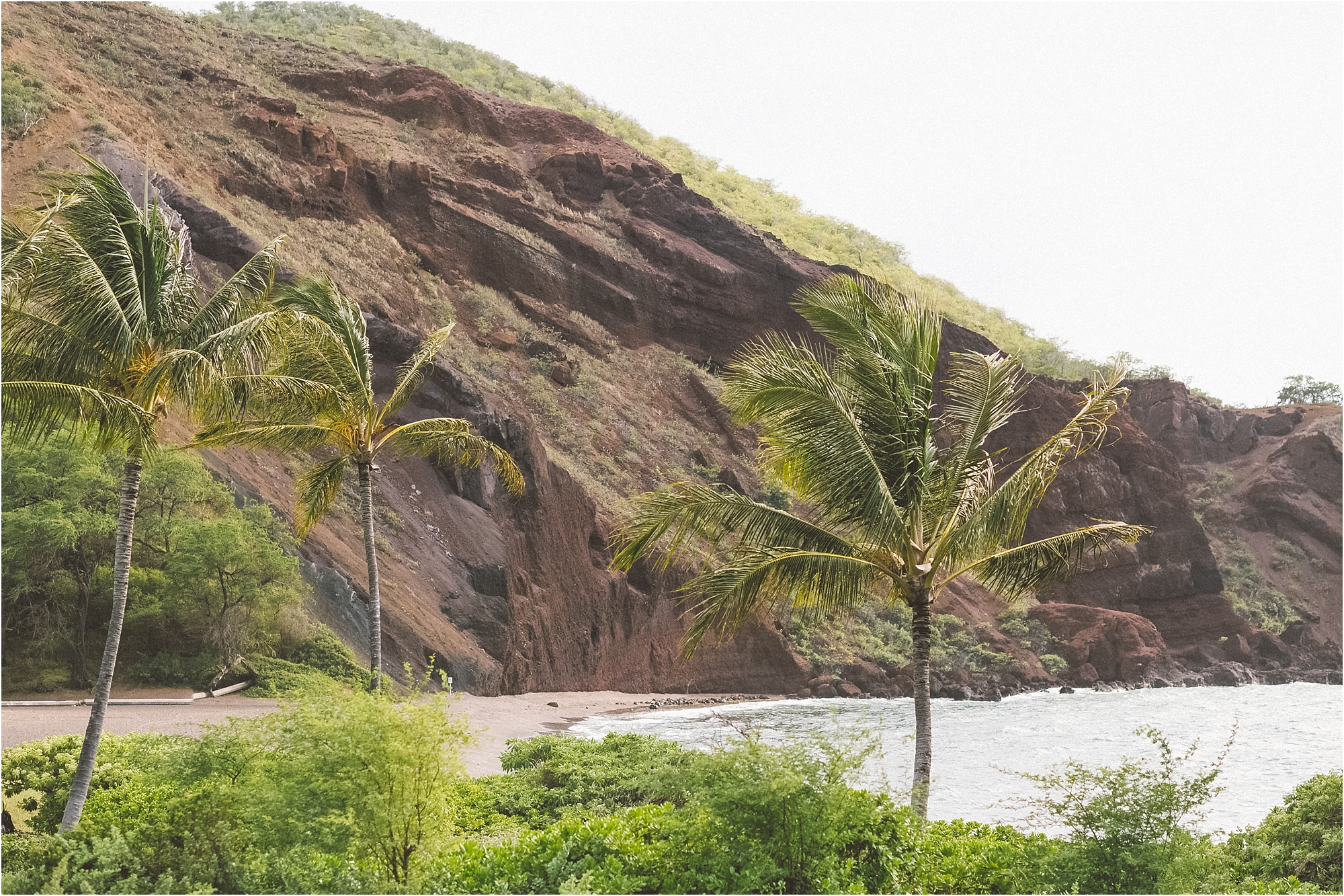 angie-diaz-photography-maui-hawaii-destination-wedding-makena-golf-beach-club_0015.jpg