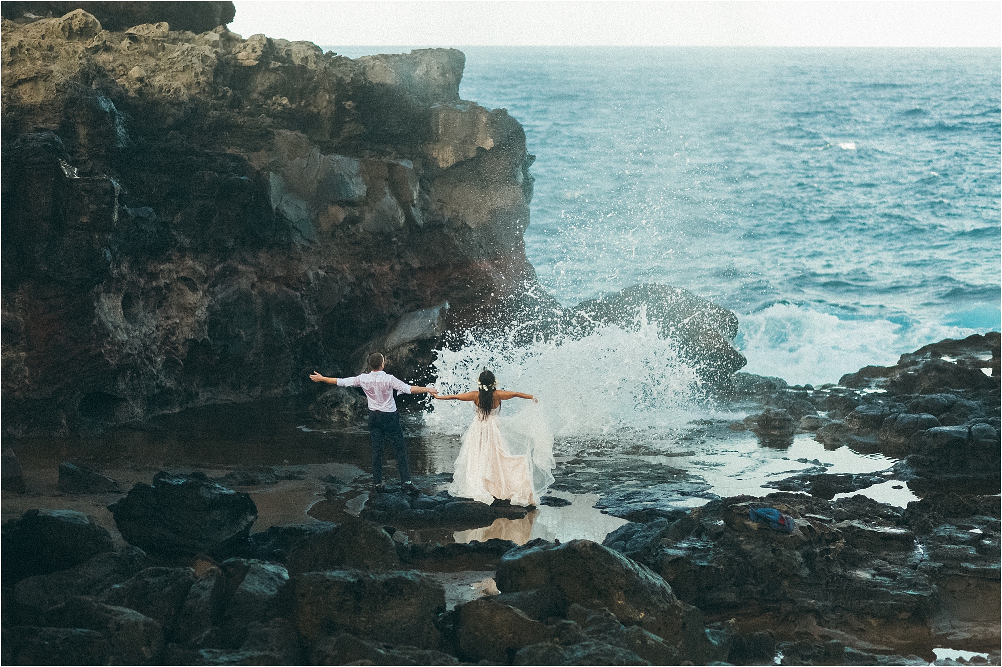 angie-diaz-photography-maui-wedding-nakalele-blowhole_0029.jpg