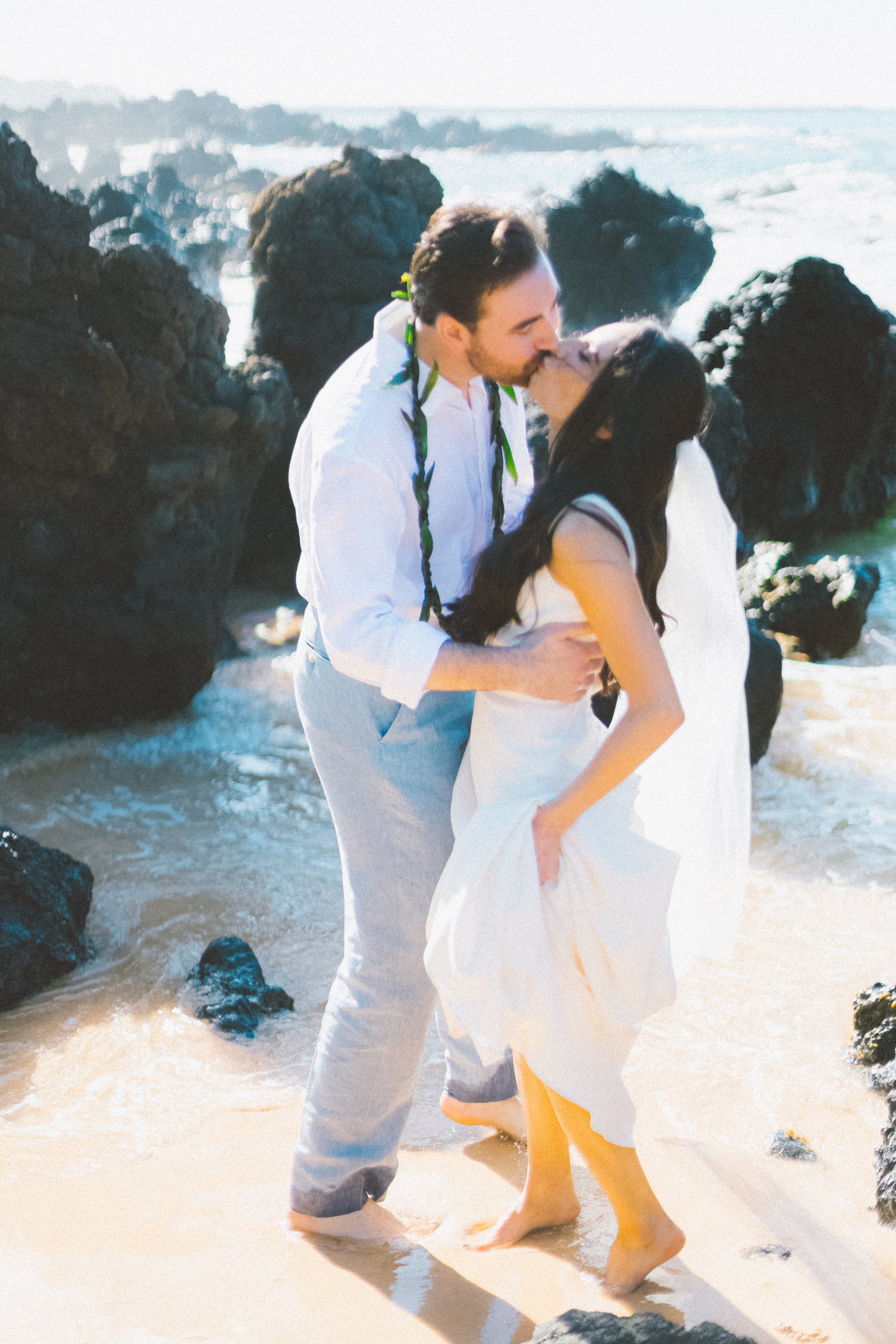 makena elopement Maui Photographer (21).jpg