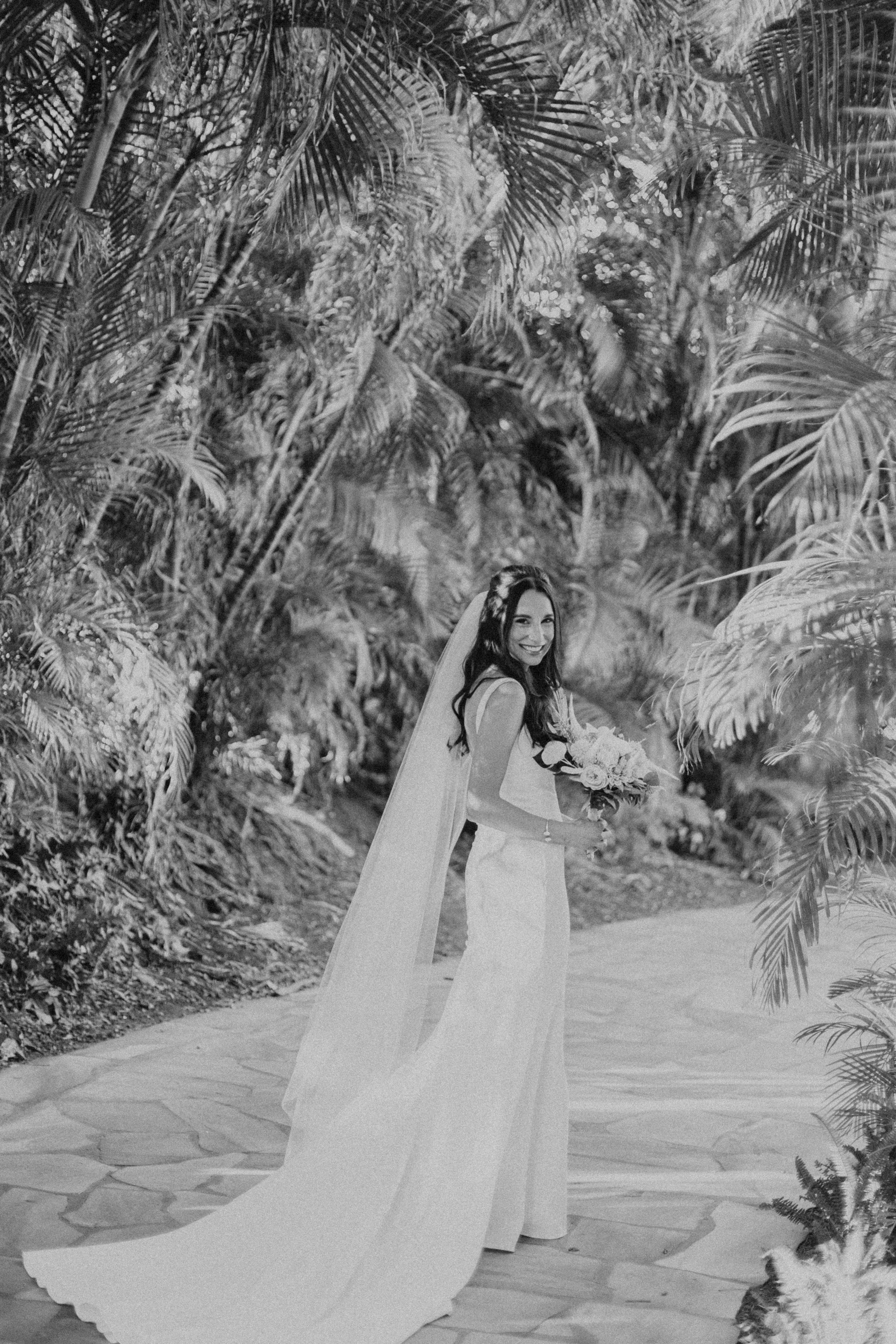 makena elopement Maui Photographer (65).jpg