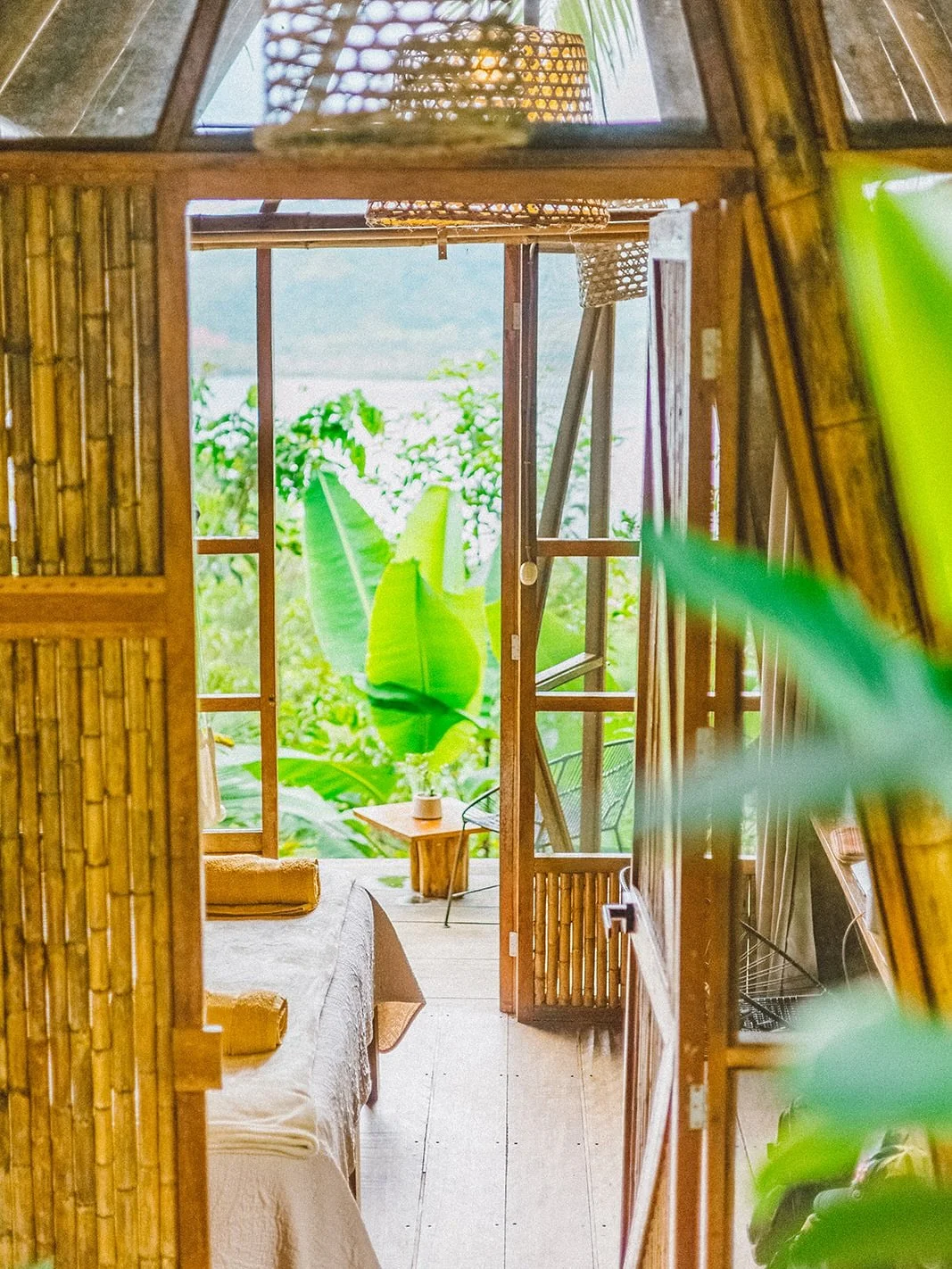 Raz&oacute;n 2025 por la cual regrese a Peru 🥰 
POV: llegas al lugar que no sab&iacute;as que necesitabas 💚✨Perdidos en el para&iacute;so amaz&oacute;nico 🌴🔥
Donde el verde abraza al cielo y el alma respira paz 🌿Aqui la vida se ve mejor, Entre m