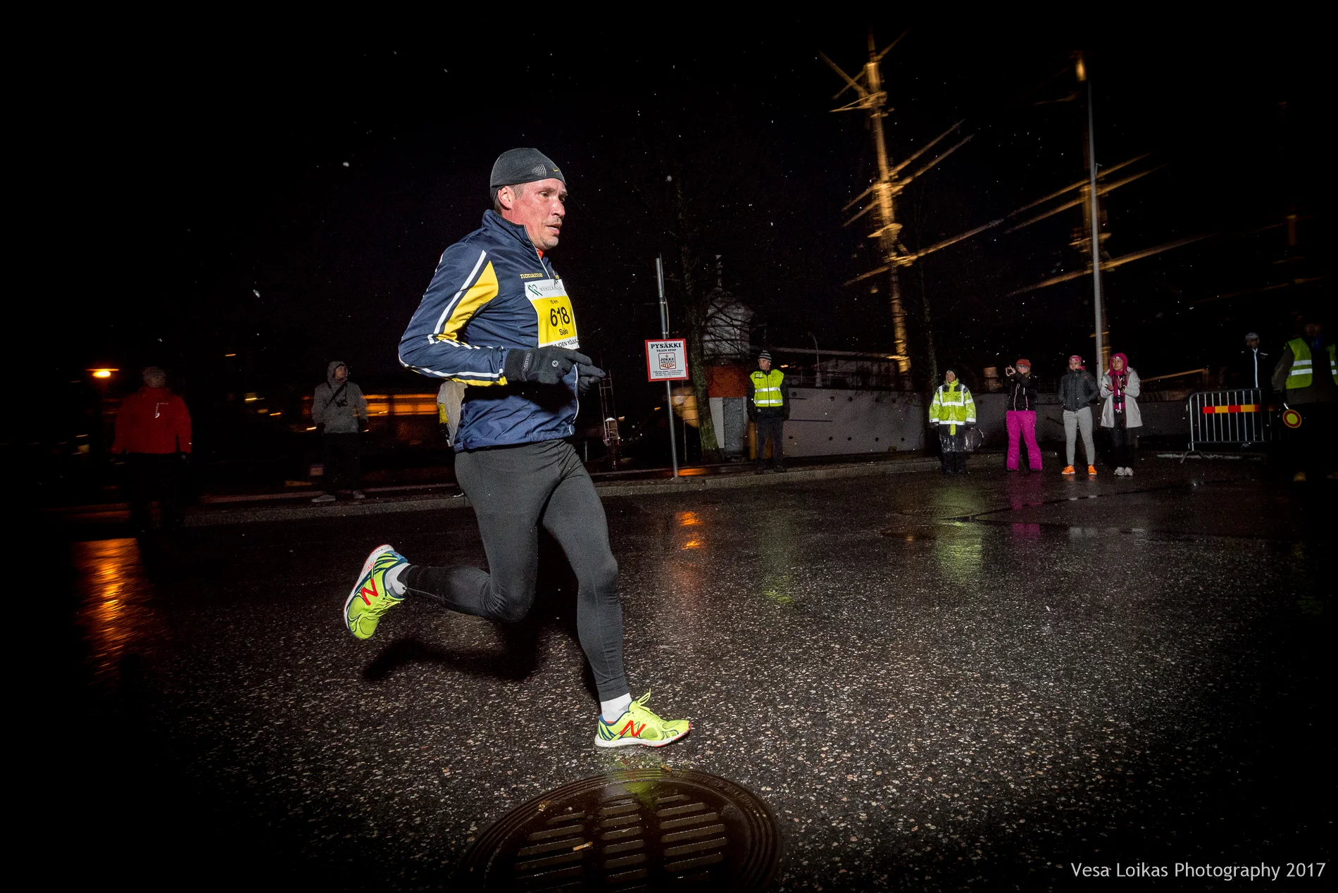 026_Aurajoen_Yojuoksu-2017_MIDRACE_photo_VESA_LOIKAS_PHOTOGRAPHY.jpg