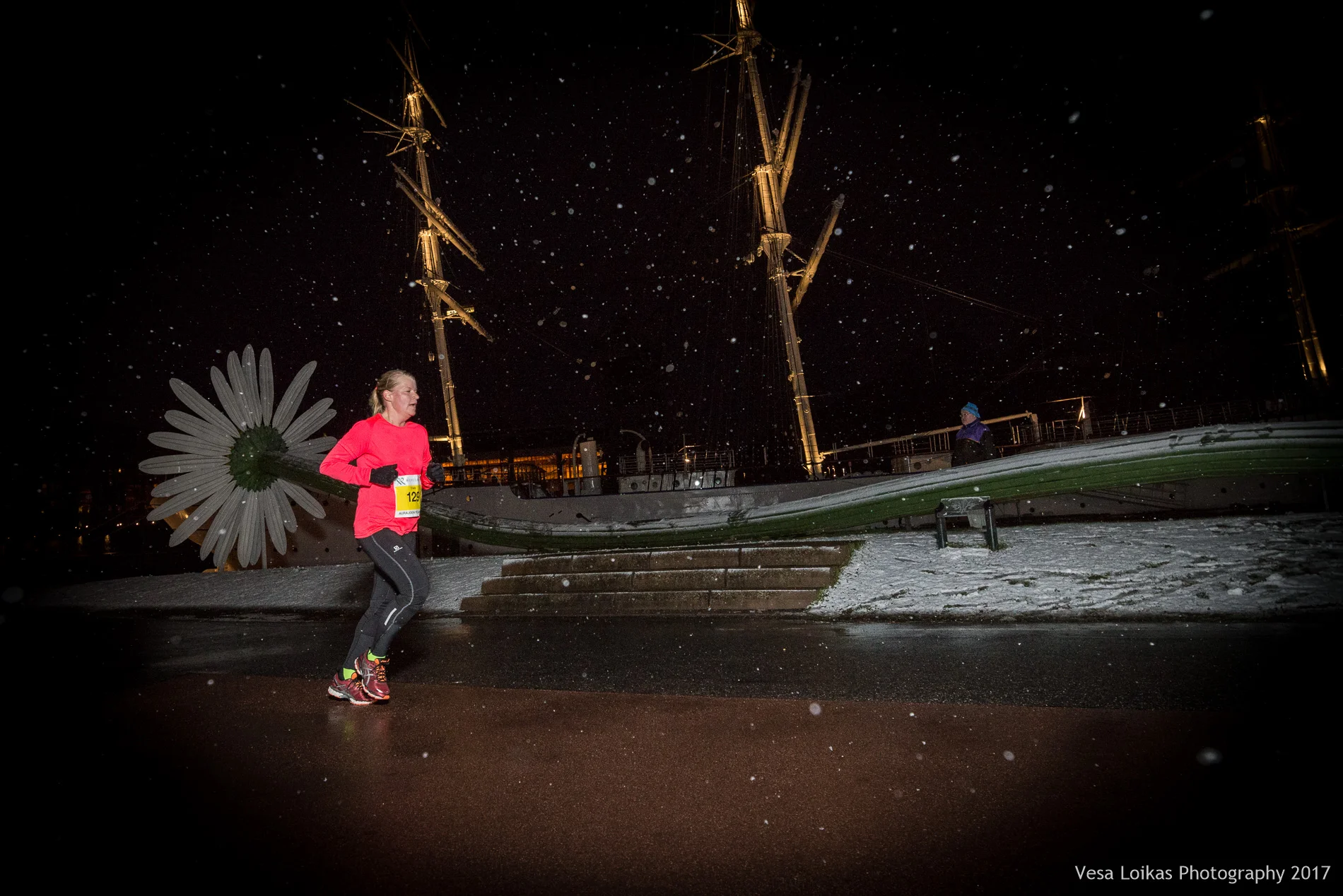 054_Aurajoen_Yojuoksu-2017_MIDRACE_photo_VESA_LOIKAS_PHOTOGRAPHY.jpg
