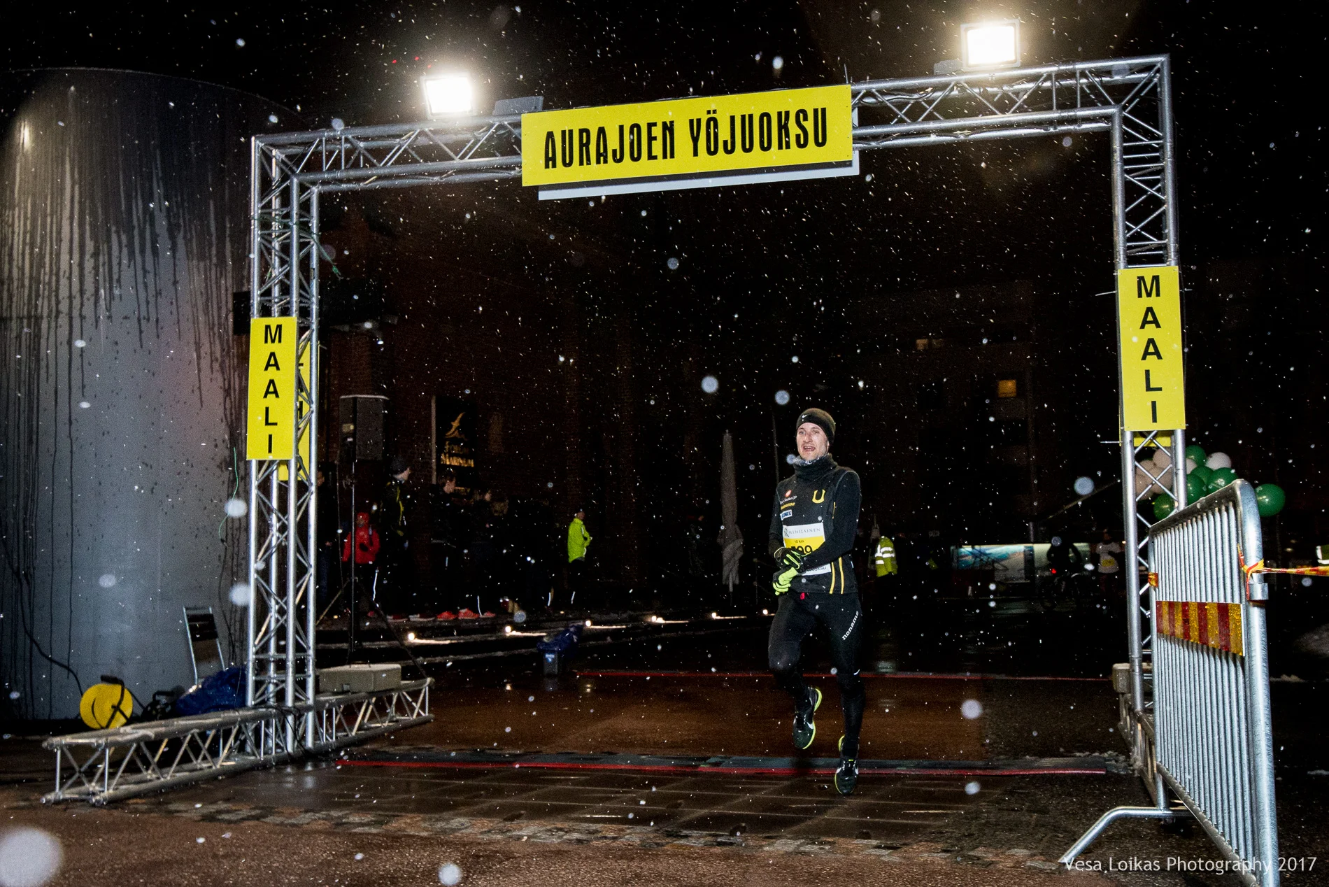 004_Aurajoen_Yojuoksu-2017_FINISH_photo_VESA_LOIKAS_PHOTOGRAPHY.jpg