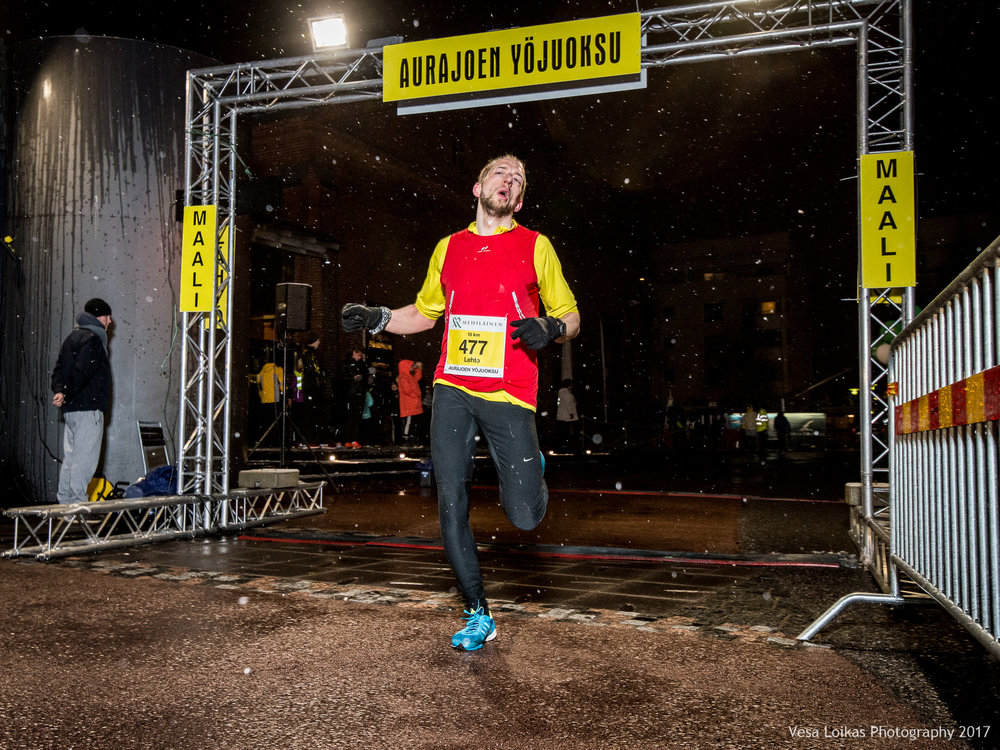 031_Aurajoen_Yojuoksu-2017_FINISH_photo_VESA_LOIKAS_PHOTOGRAPHY.jpg