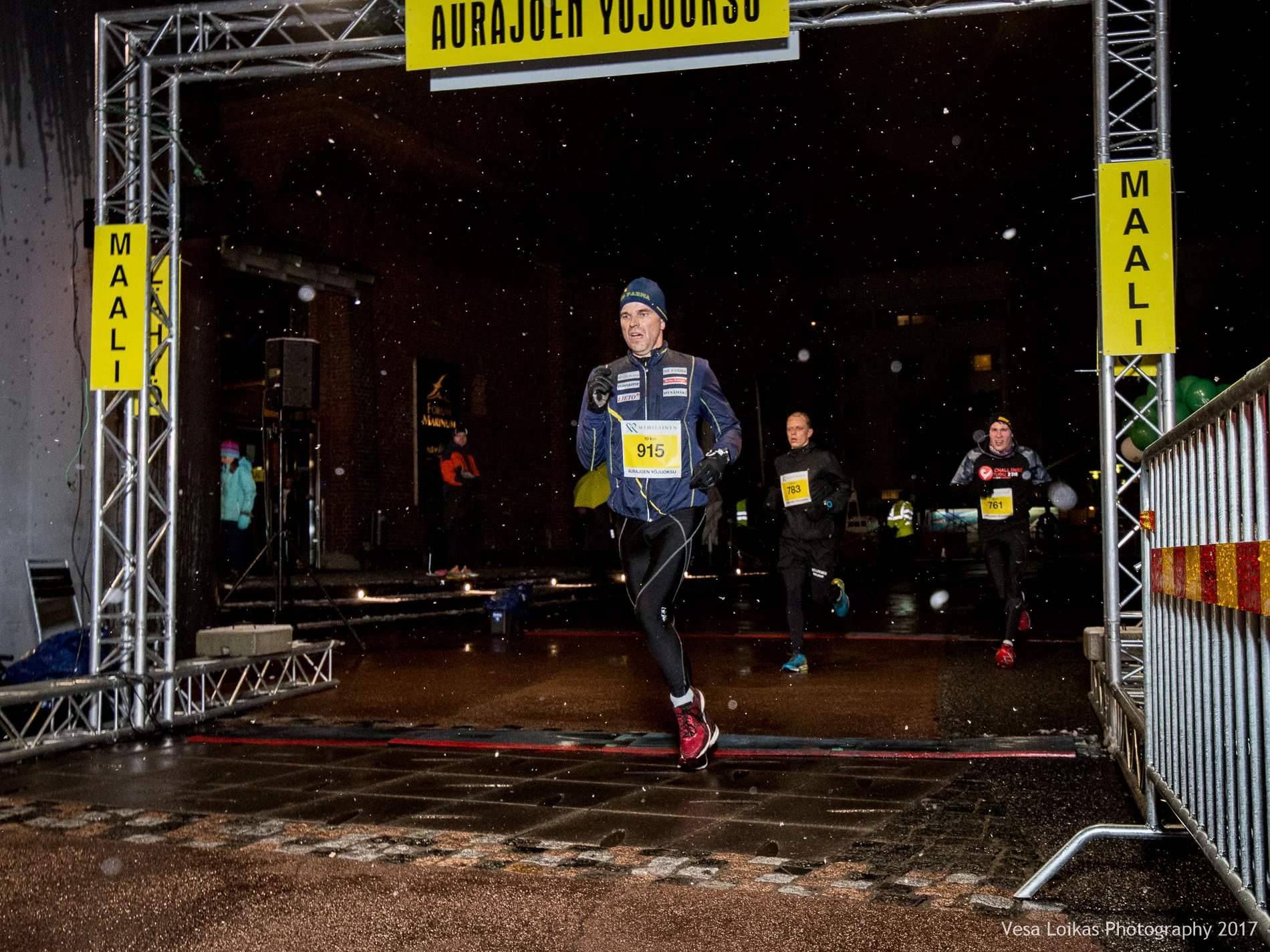 070_Aurajoen_Yojuoksu-2017_FINISH_photo_VESA_LOIKAS_PHOTOGRAPHY.jpg