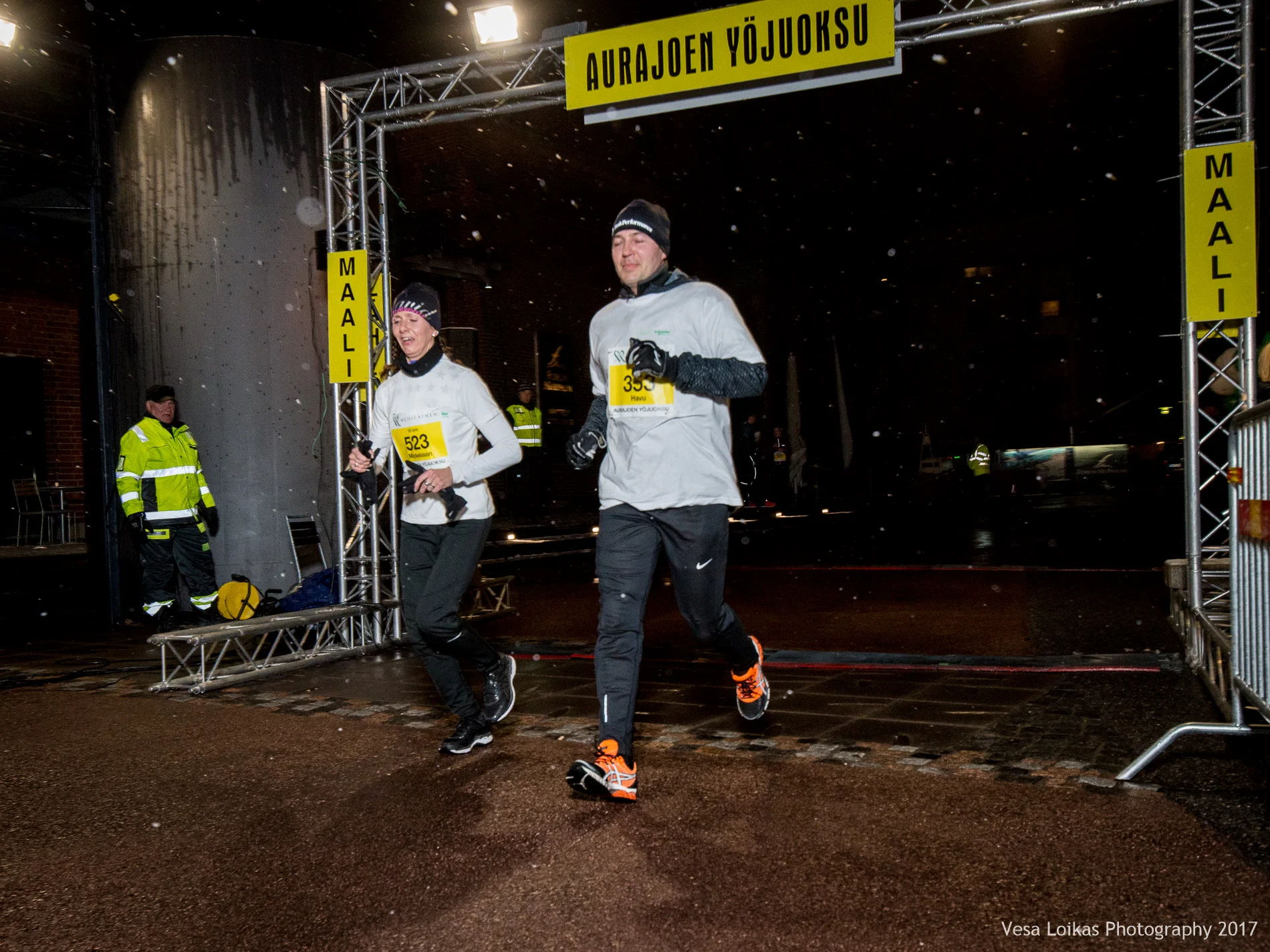 093_Aurajoen_Yojuoksu-2017_FINISH_photo_VESA_LOIKAS_PHOTOGRAPHY.jpg
