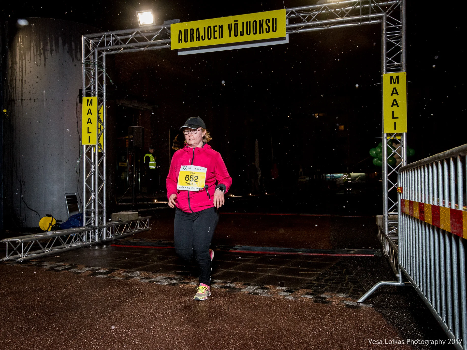 148_Aurajoen_Yojuoksu-2017_FINISH_photo_VESA_LOIKAS_PHOTOGRAPHY.jpg