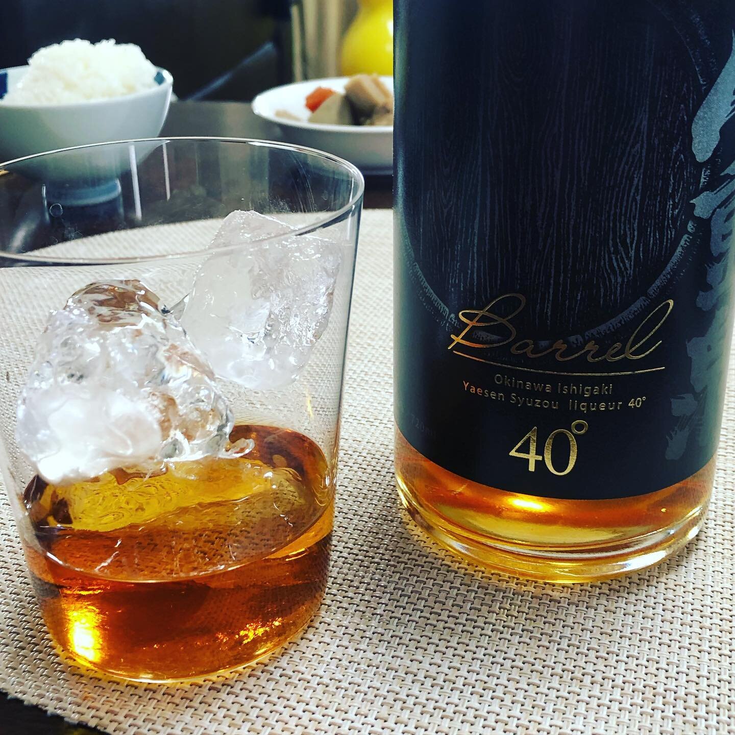 First drink of the New Year is the best find of the past year: 

Yaesen Shuzō genshu #awamori from #Ishigaki Island. Aged in oak barrels, it has the nose of whiskey, the mellow sweet taste of a dark rum. At &yen;5000 a bottle, it&rsquo;s rather price