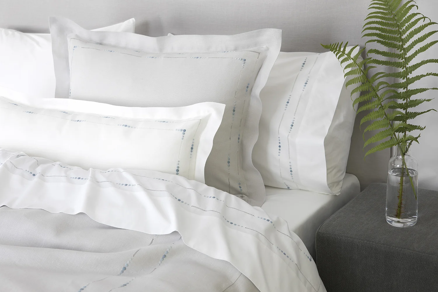 beddingcollection_Anjou_whitegreyblue_lifestyle_print.jpg