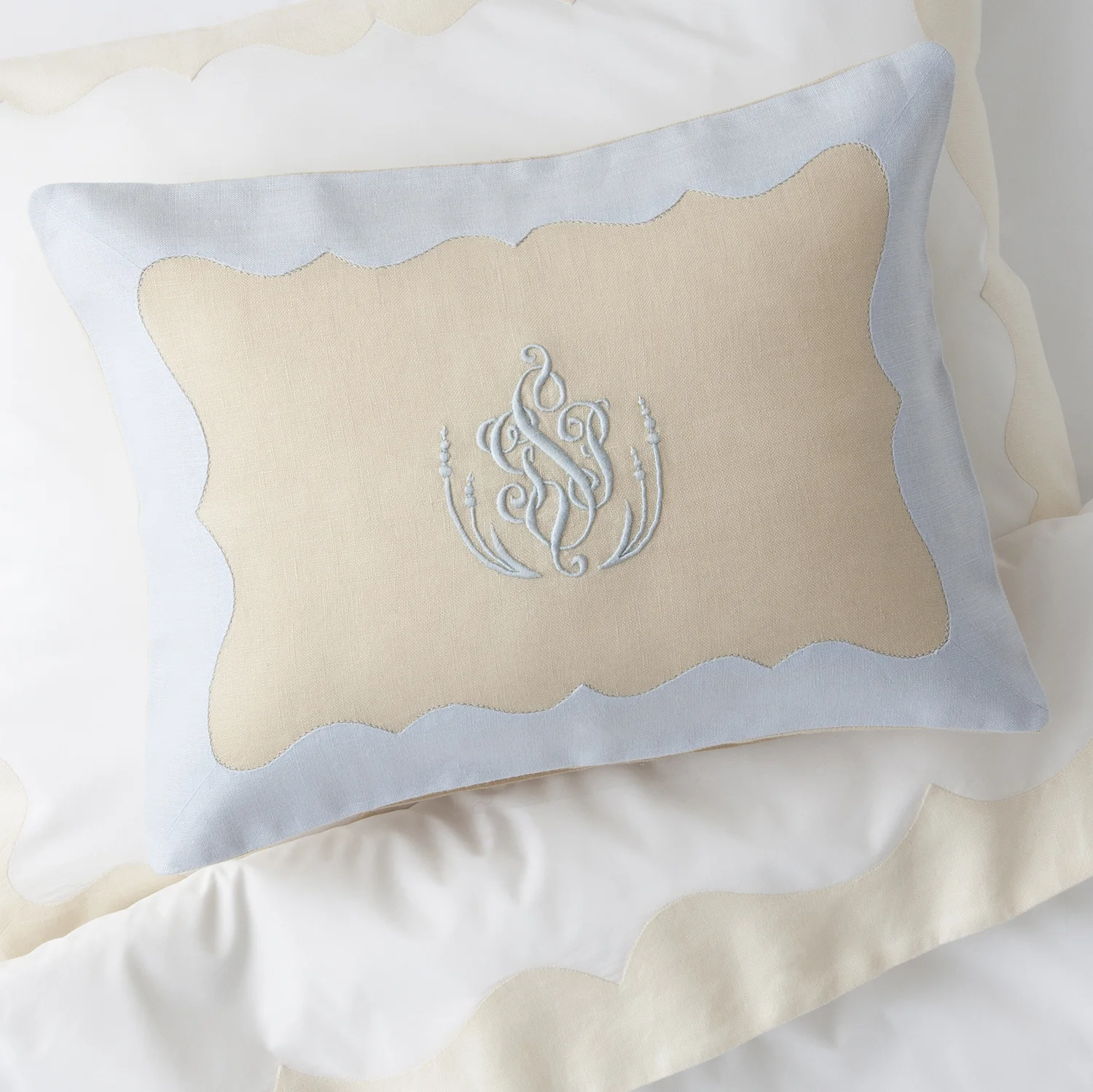 beddingcollection_Paris_ecrublue_print.jpg