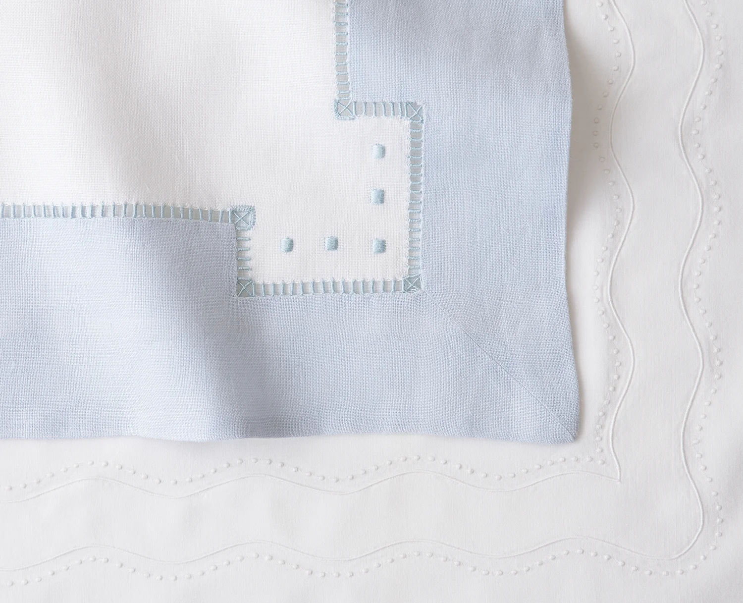 embroidery_and_applique_homepage_whiteblue_print.jpg