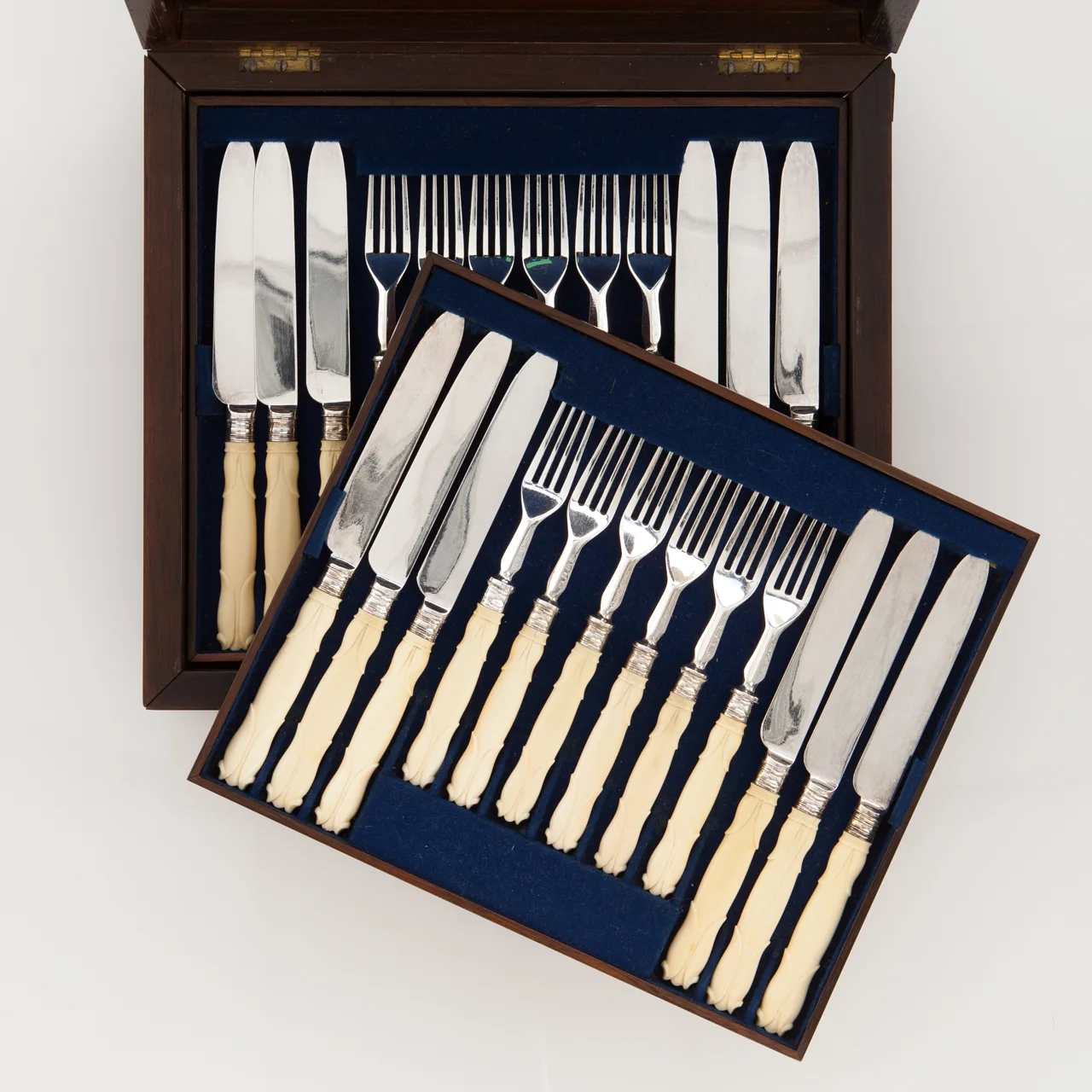 vintagecollection_service_for_12_petal_shaped_ivory_and_silver_plate_appetizer_salad_set-3.jpg