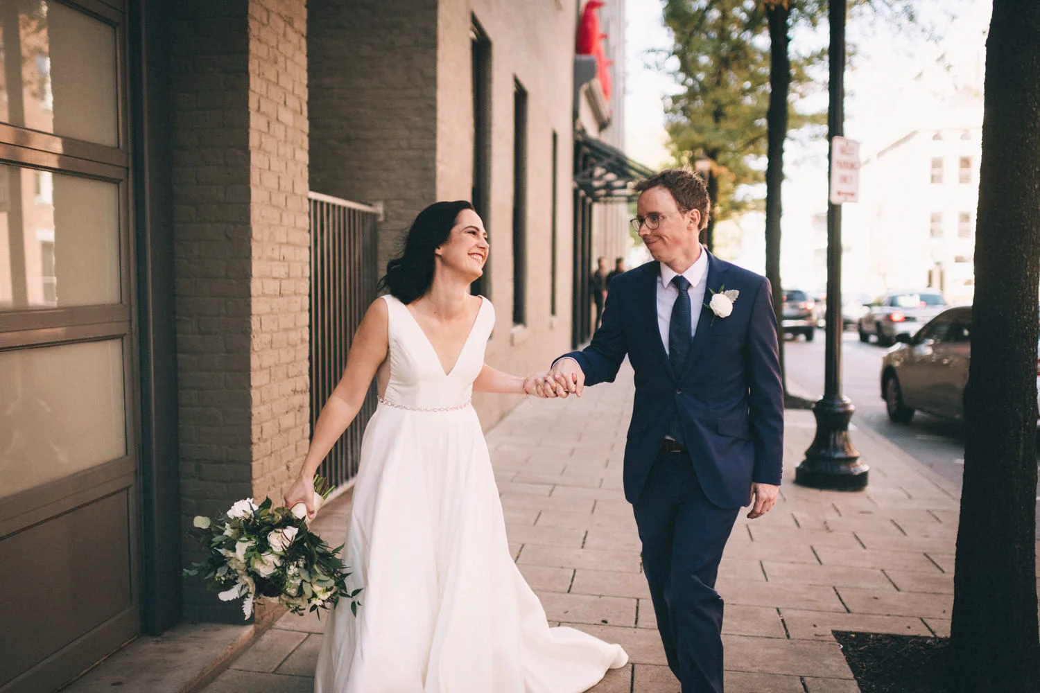 Jessica-Arno-Intimate-21c-Museum-Louisville-Kentucky-Wedding-By-Sarah-Katherine-Davis-Photography-171edit.jpg