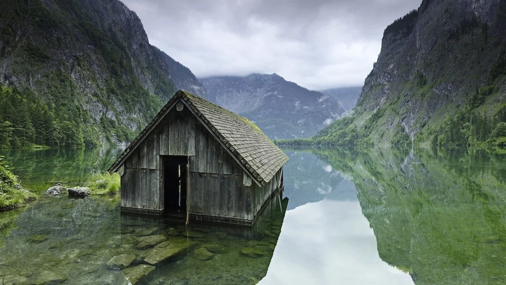 Fishing hut.jpg