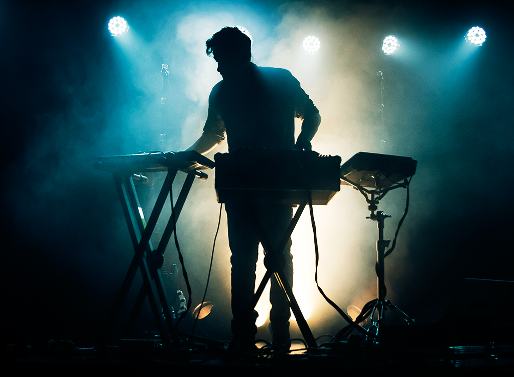 Bonobo live at The Glass House in Pomona during his North Borders tour. Image taken from the1point8