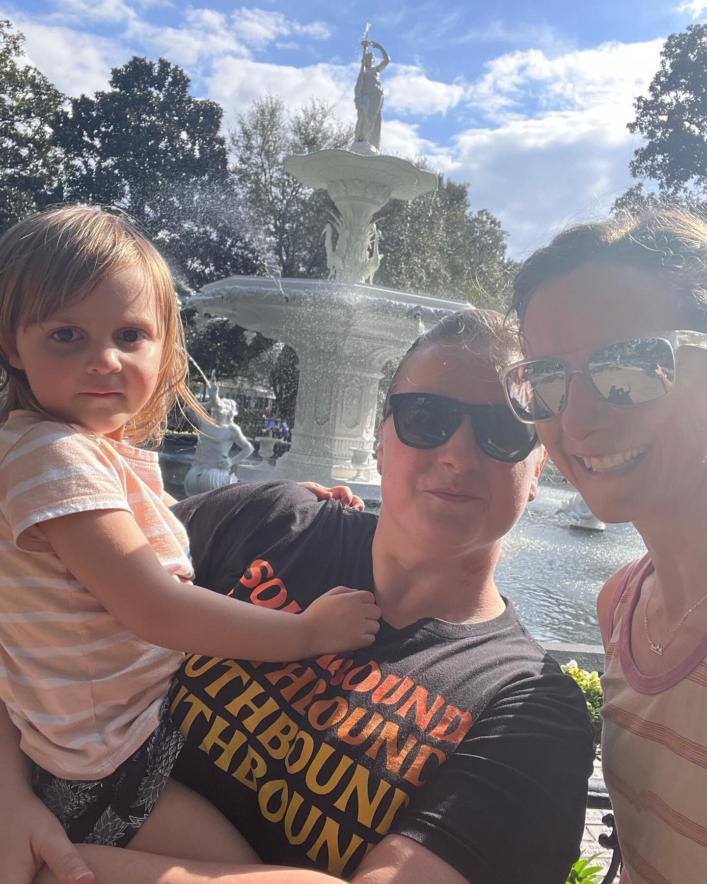 I found SUNSHINE!! ☀️ Sister visit in Savannah, Georgia to fill my cup with niece cuddles, sister talks and vitamin D. I will do my best to bottle this up and return to 22degree #bellingham with some clearer skies (at least in mind and energy) 🙂