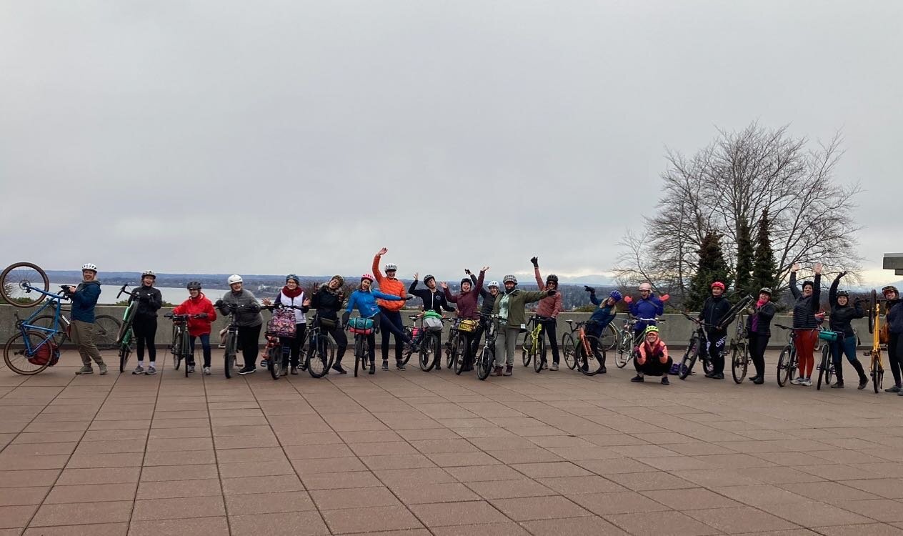 FUNSHINE ride on a chilly morning with great energy that warms the heart 💜😊

@letsshiftgears has a bunch of womxn events all week!!