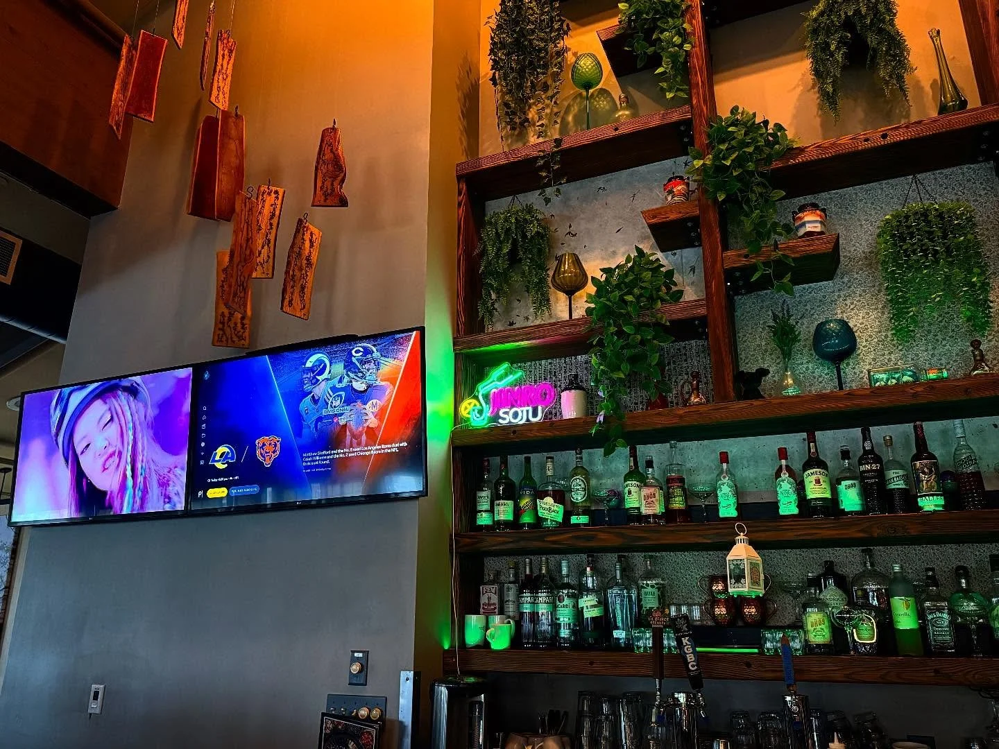 We are patiently waiting 😎

Grills are ON, food is SIZZLING, Bears game is ON, and K-pop is PUMPING 🥩🏈🎶

Only at Harmony!! Join us tonight!!

- Dine-in
- Togo
- Delivery on our website for flat fee! 

Door opens at 4pm Tuesday - Sunday!!

#epipha