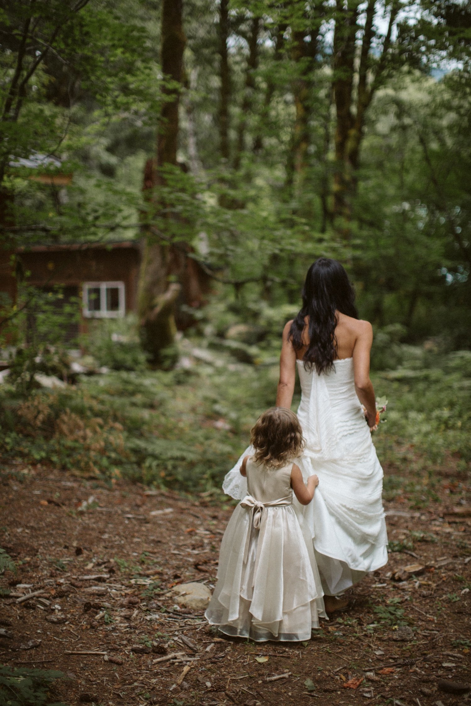 intimate-forest-wedding-oregon-28.jpg