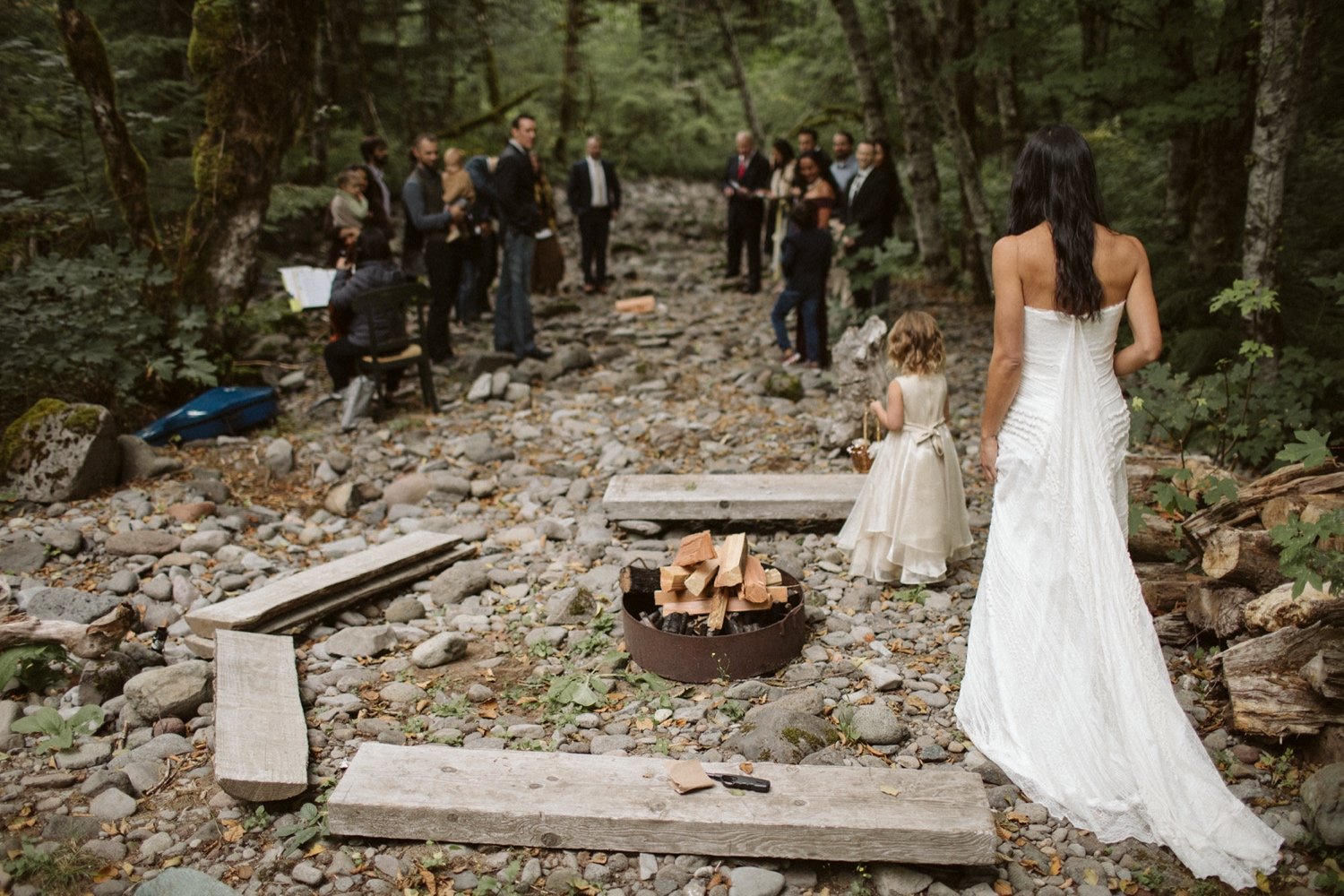 intimate-forest-wedding-oregon-41.jpg